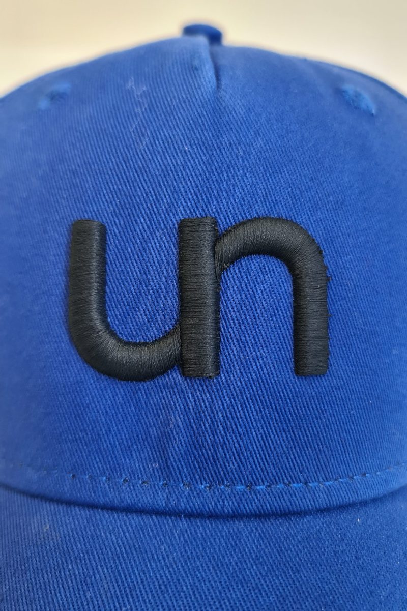 blue unlabel cap