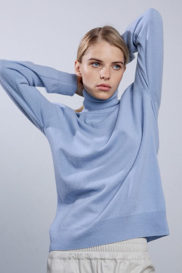 blue unlabel sweater alert. classic turtleneck sweater for unlabel women. autumn sweater 2022.