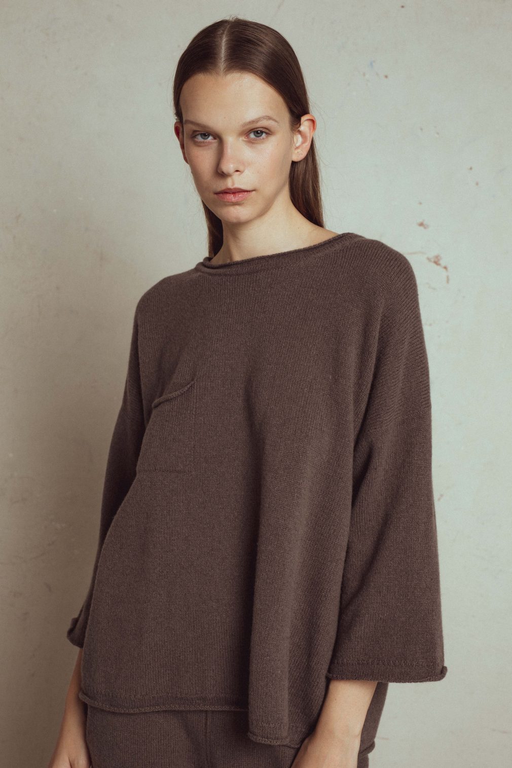 midweight, loose boxy fit sweater durer, round neck, 4/5 length sleeves with small pocket on chest, italian yarn, 90% merino wool,  10% cashmere