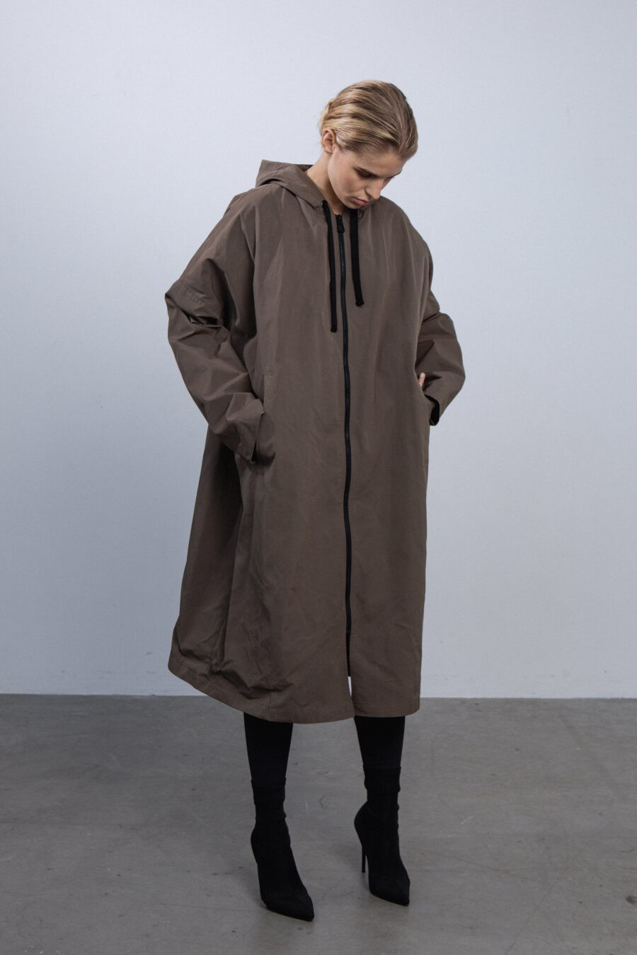 macau raincoat | unlabel ss'23