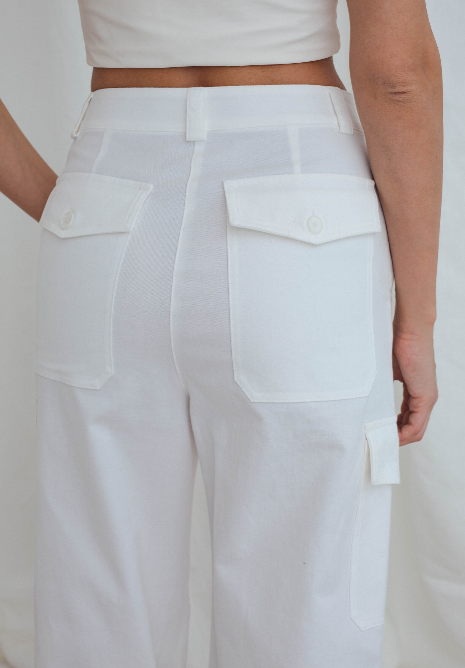 striking pants, offwhite - unlabel ss23