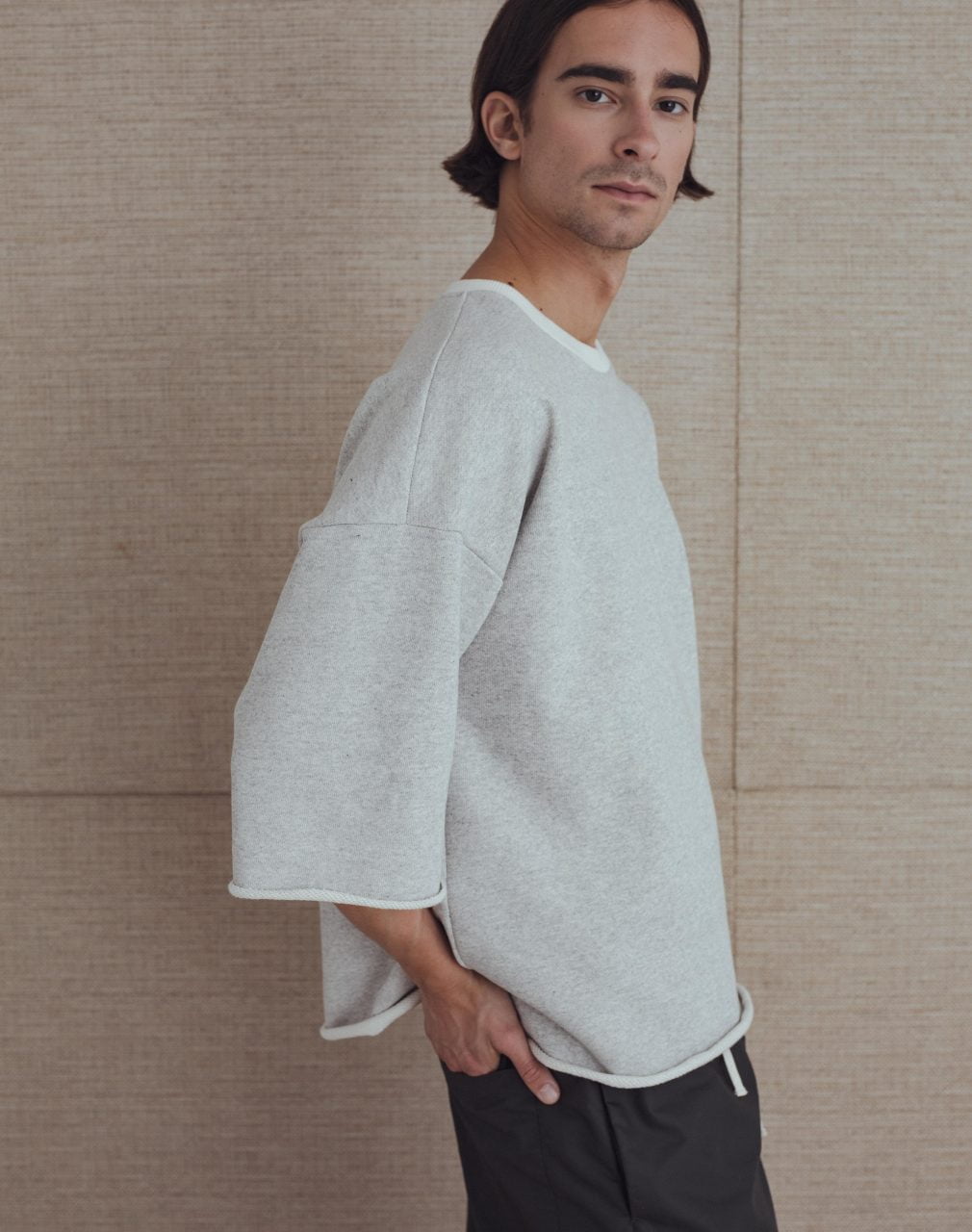 kara sweatshirt, light grey melange | unlabel ss23
