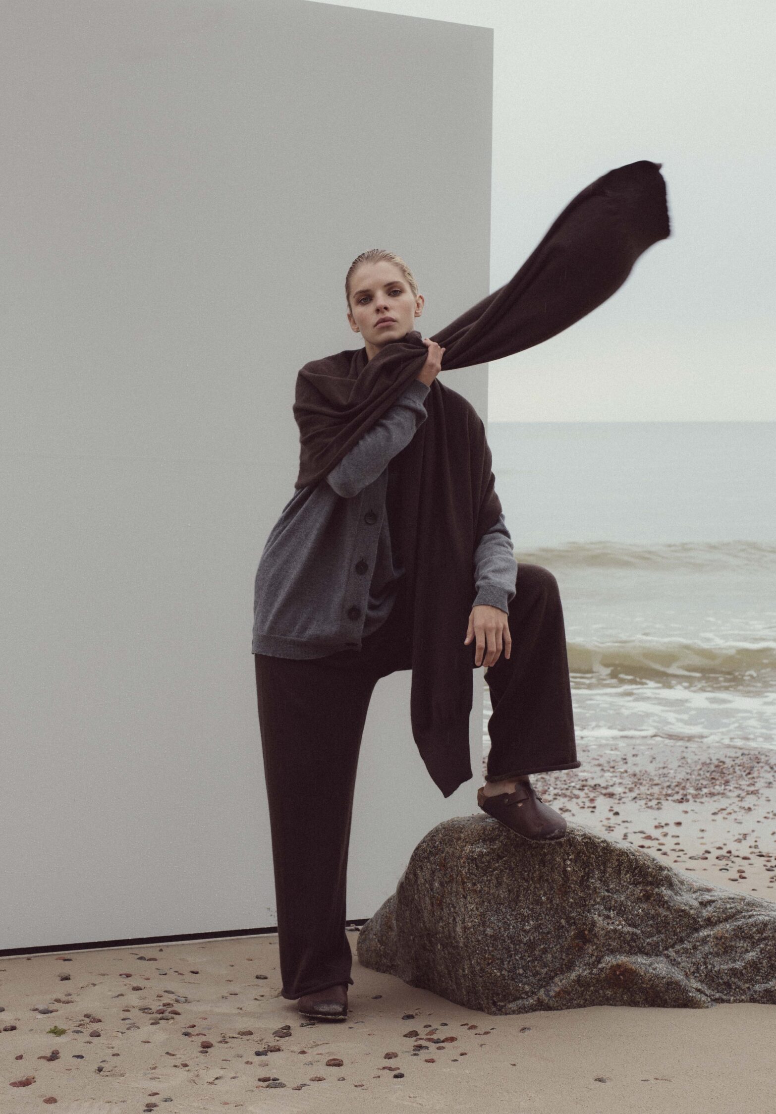 mistify scarf black | unlabel fw 23 24