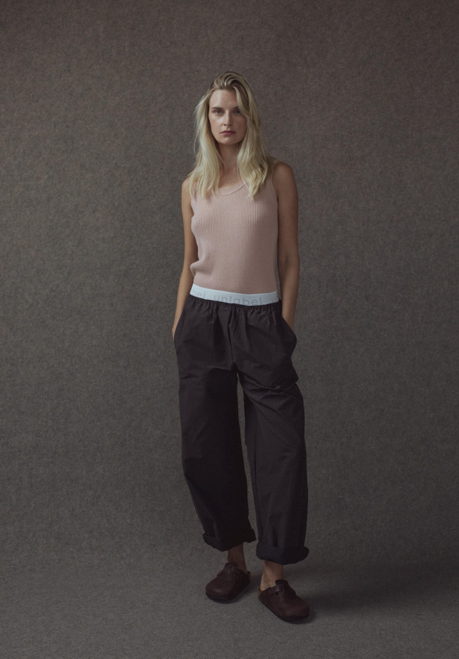 rise pants  | unlabel