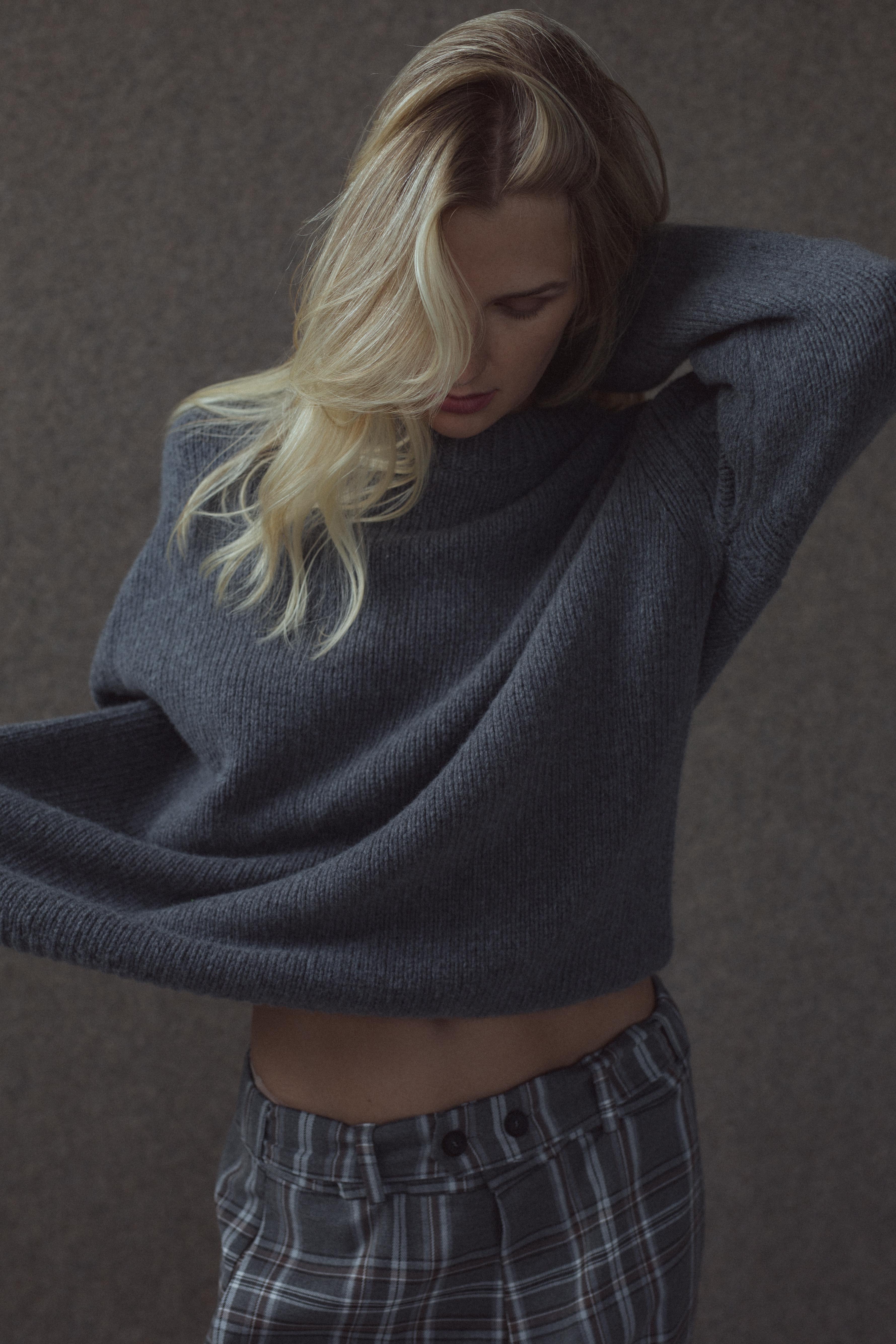 sweater mui  | unlabel