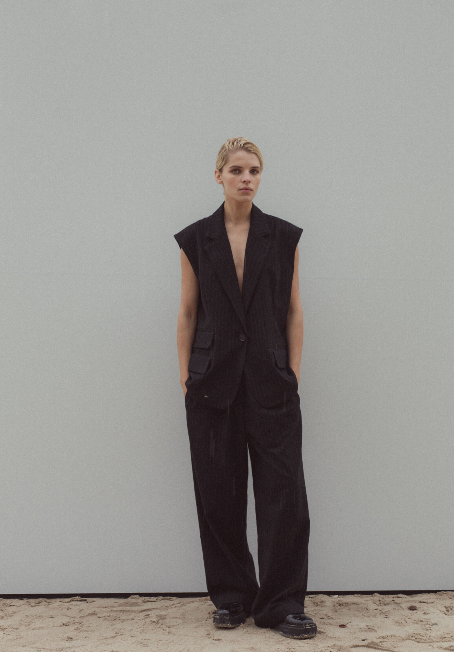 vest dust  | unlabel