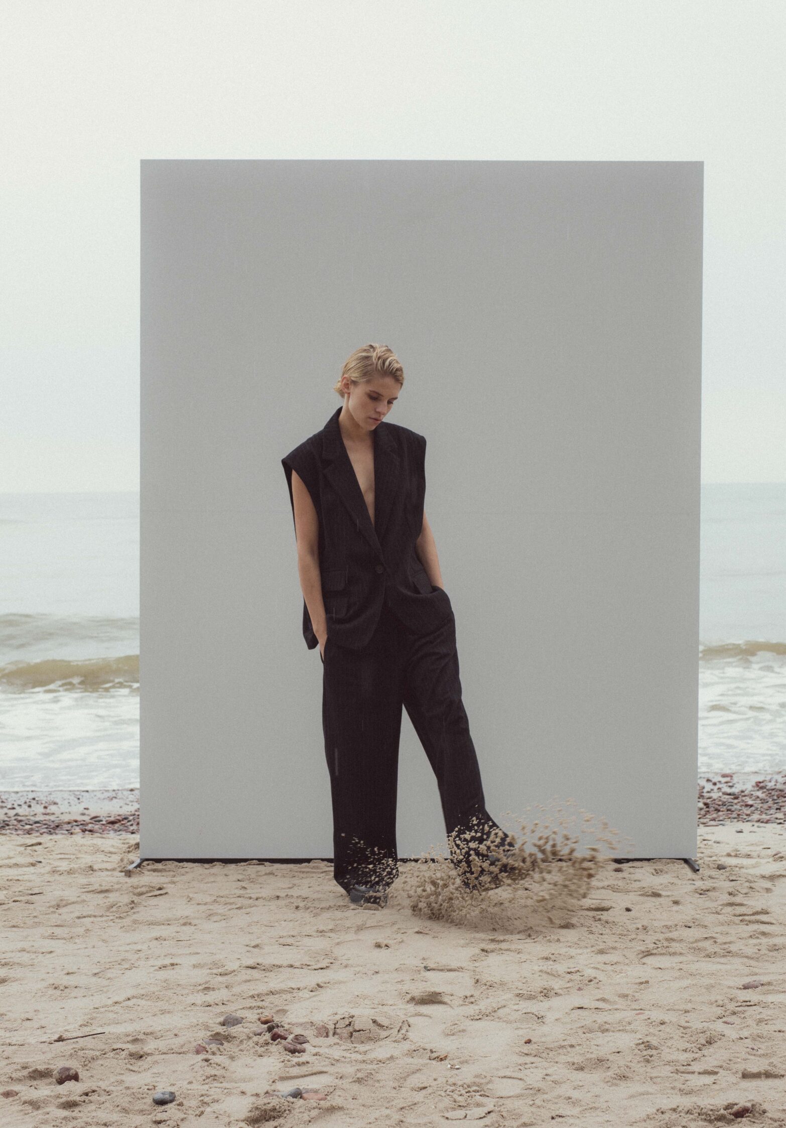 vest dust  | unlabel