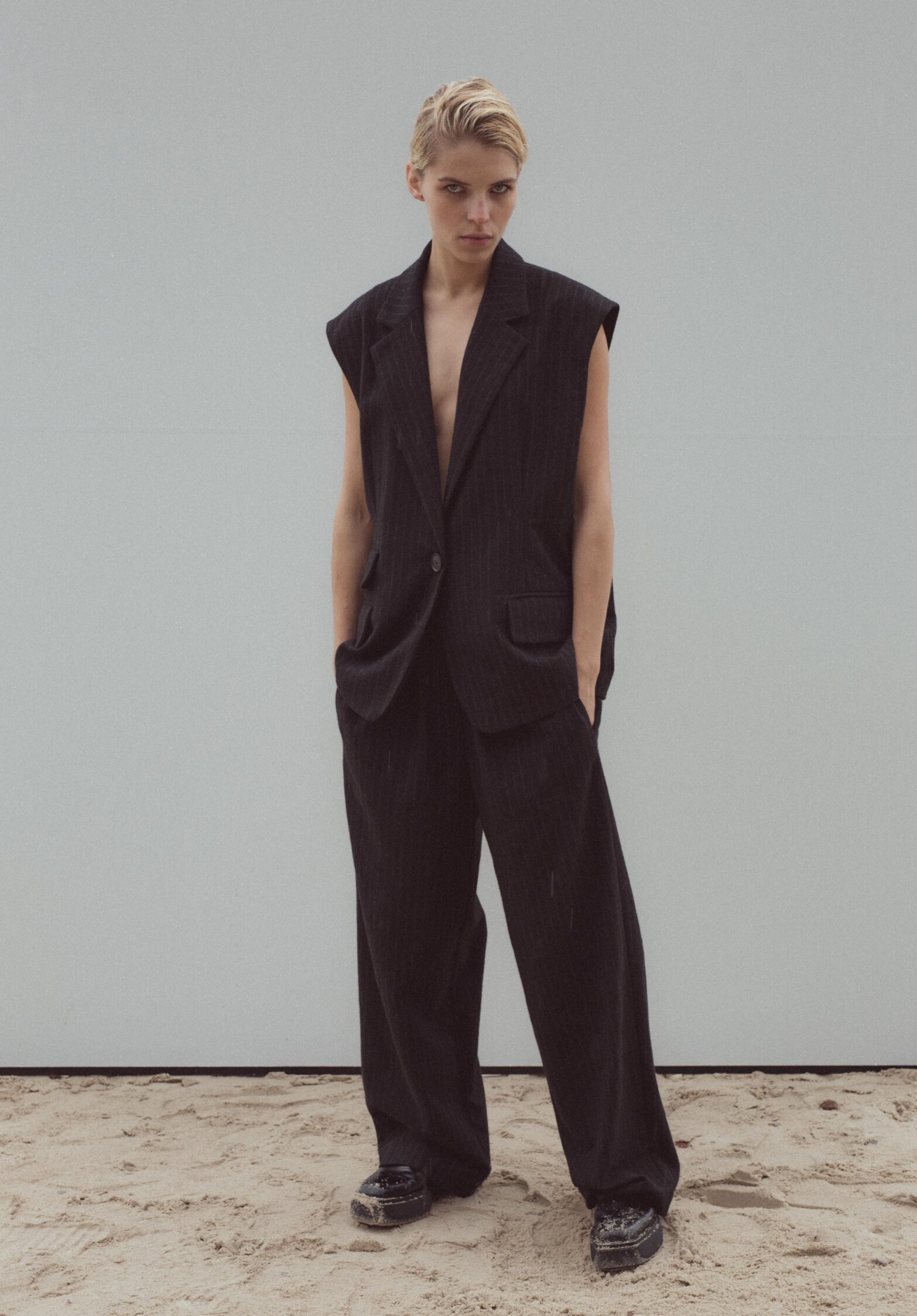 vest dust  | unlabel