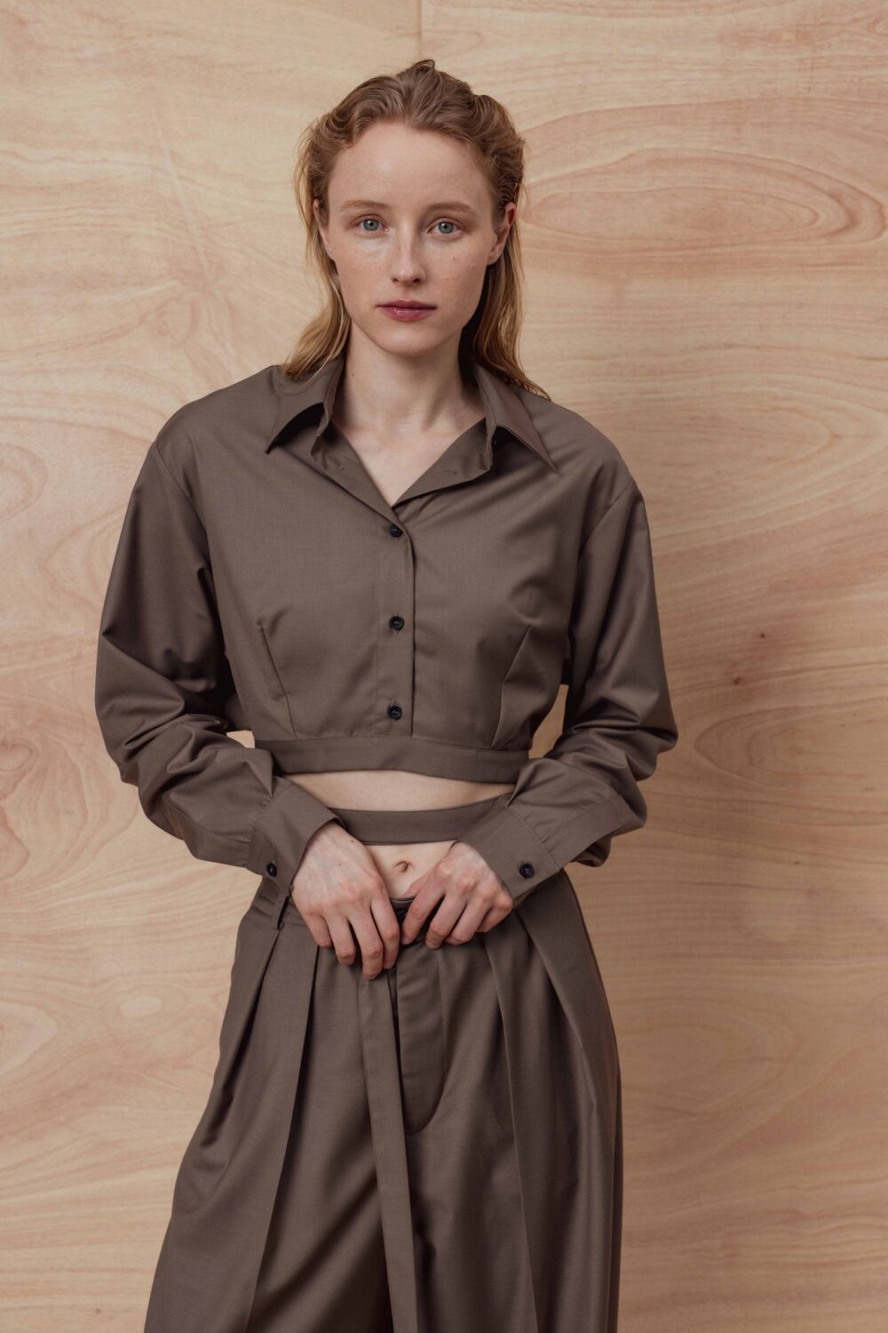 bram cropped shirt with belts