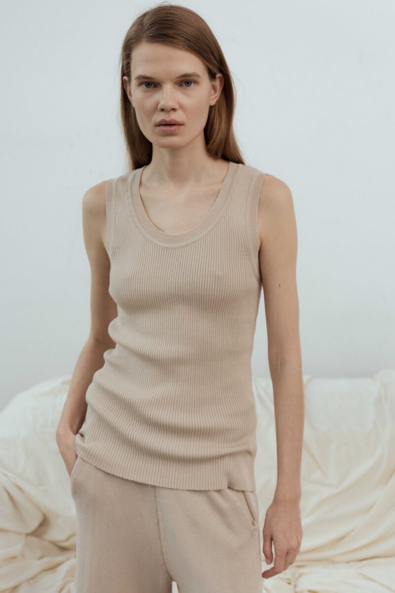 Fionn knitted sleeveless top  | unlabel