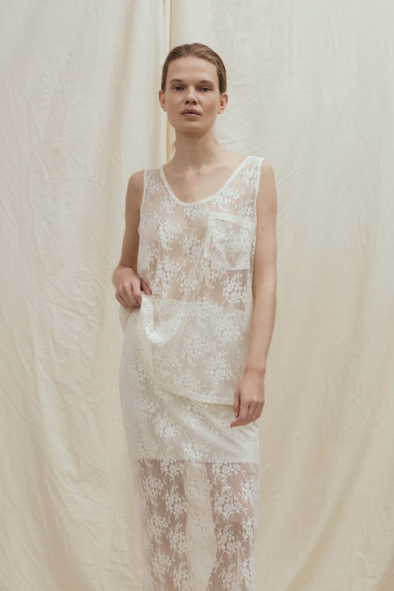 Graidy sleeveless lace top  | unlabel