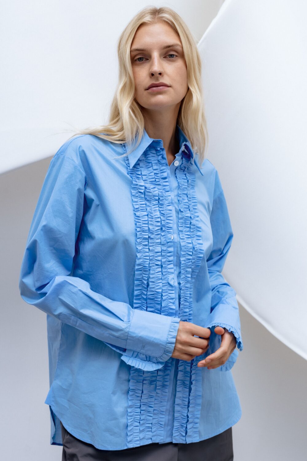 Crisp ruffled shirt  | unlabel