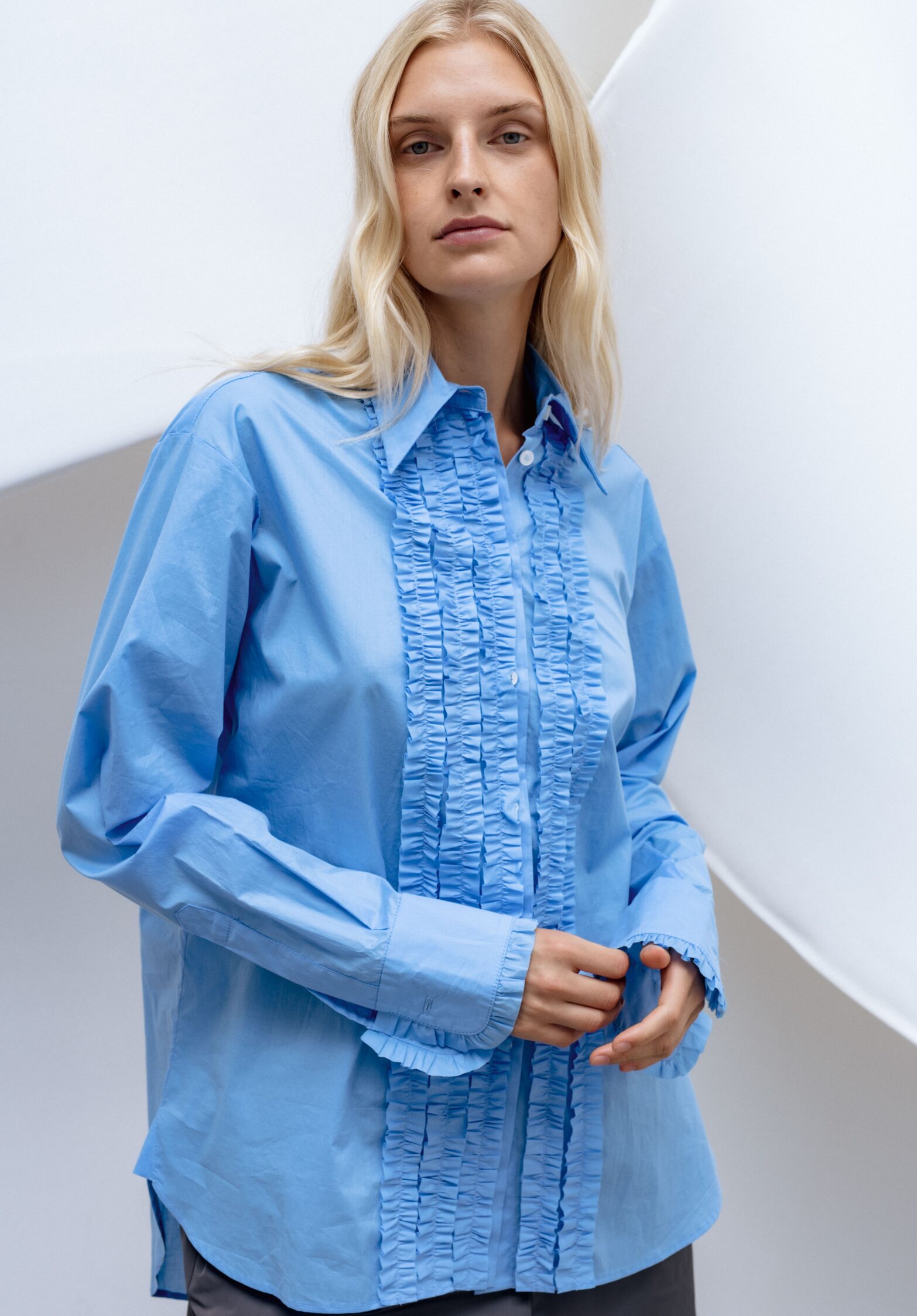 Crisp ruffled shirt  | unlabel
