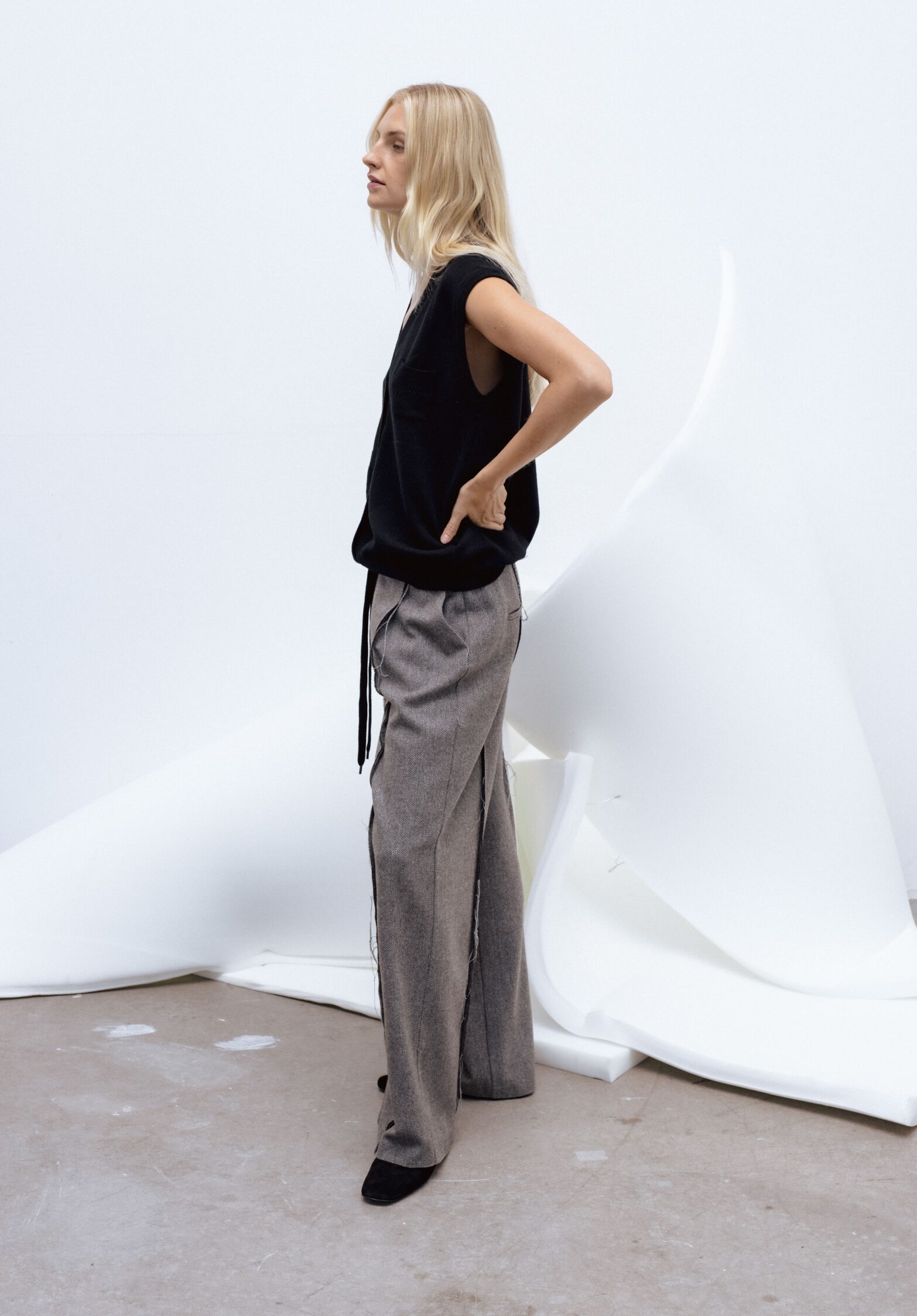 Lascar knitted vest  | unlabel