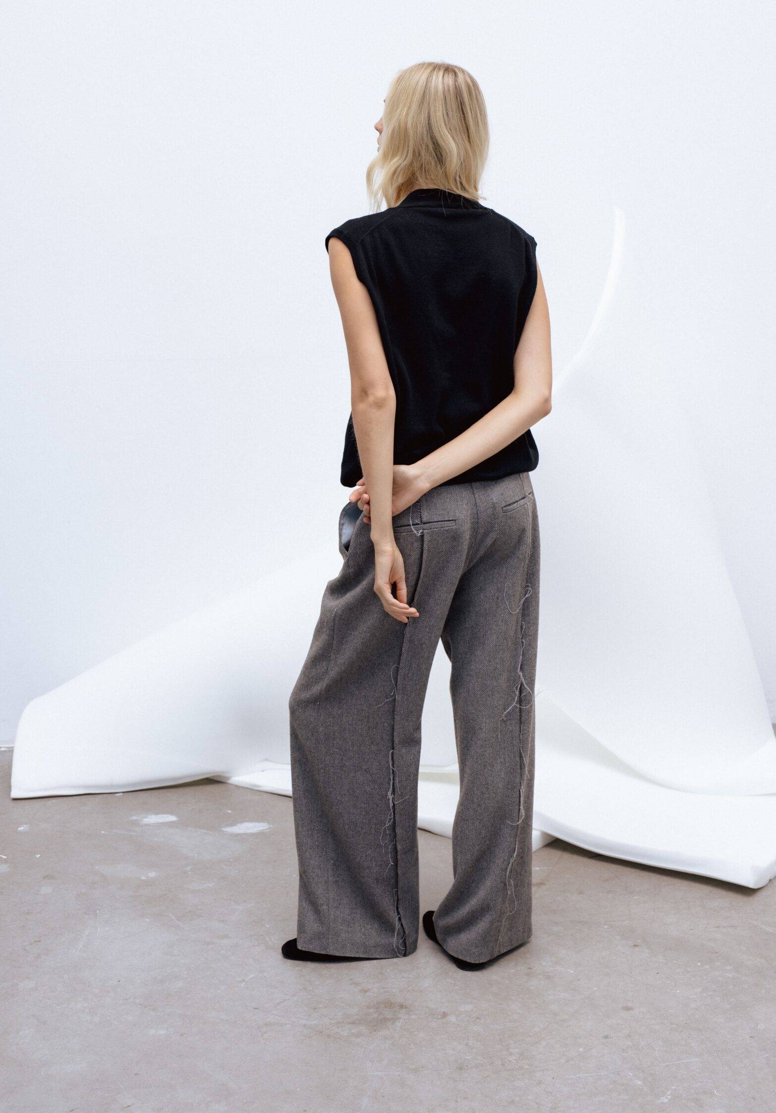 Lascar knitted vest  | unlabel