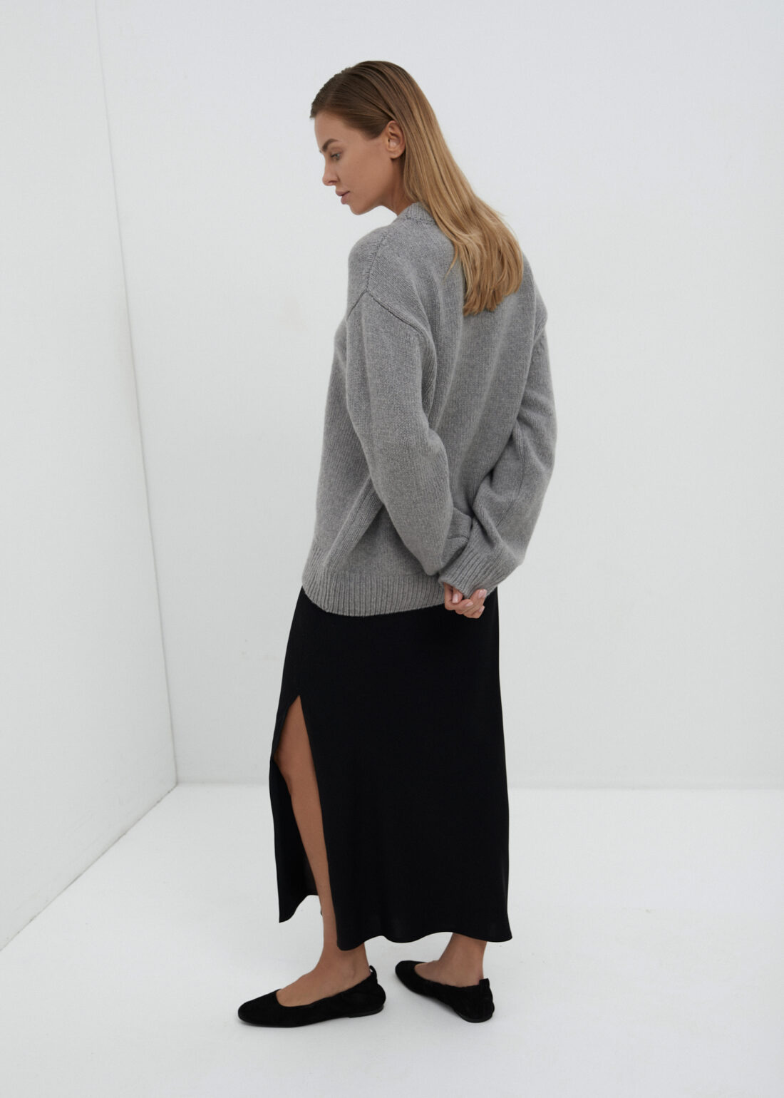 Foam sweater  | unlabel