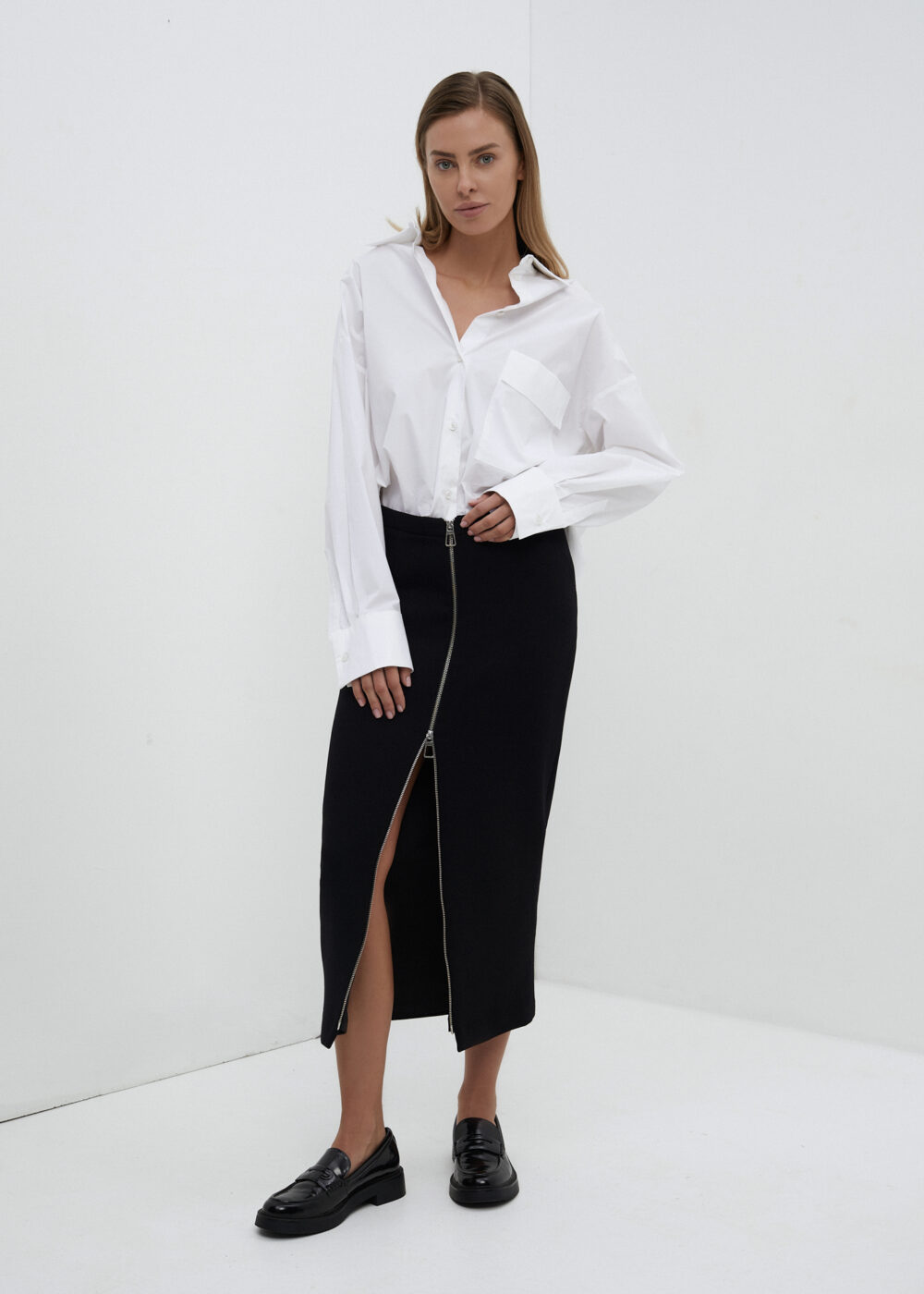 Loop pencil skirt with zipper  | unlabel