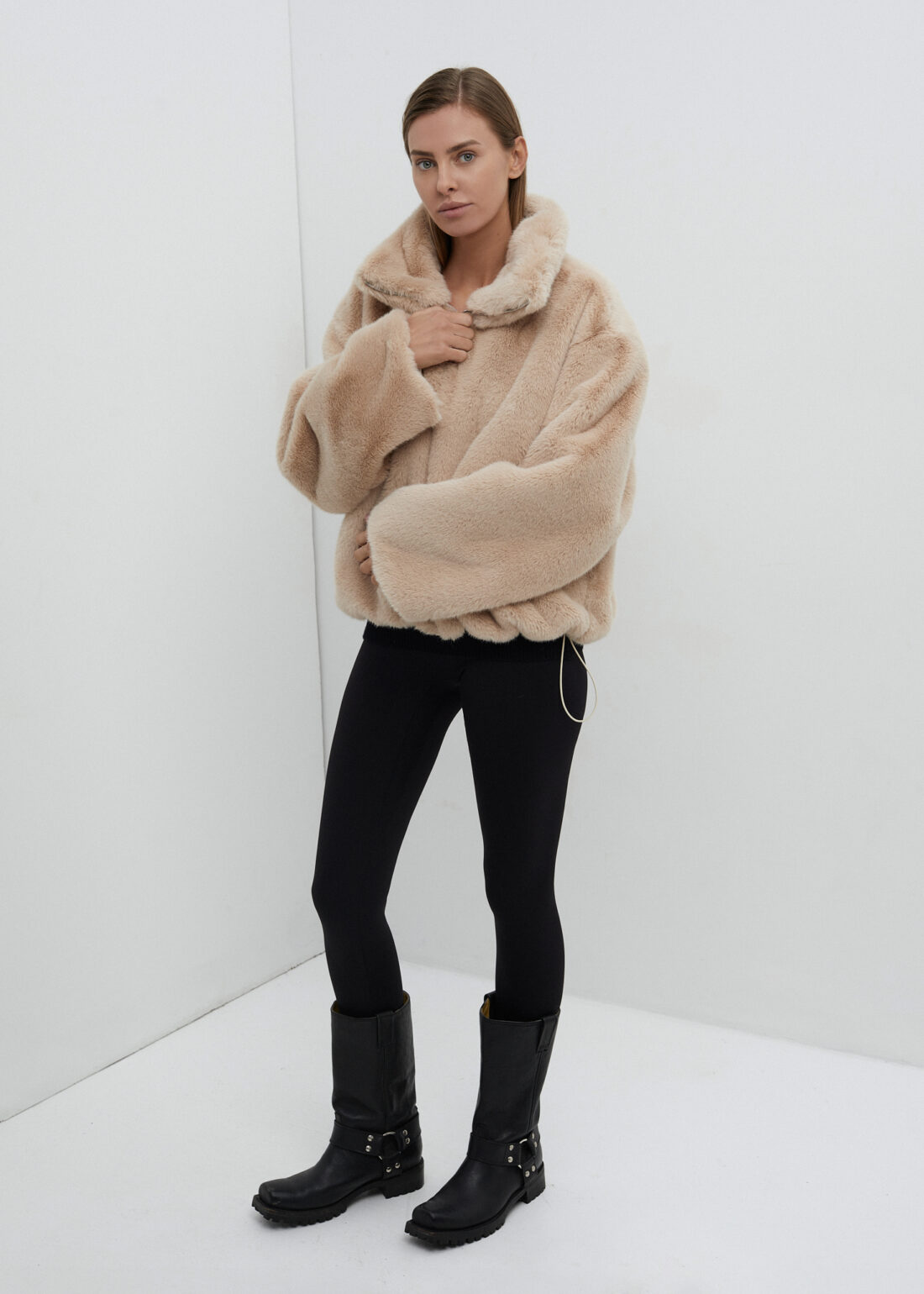 Slope fur coat  | unlabel