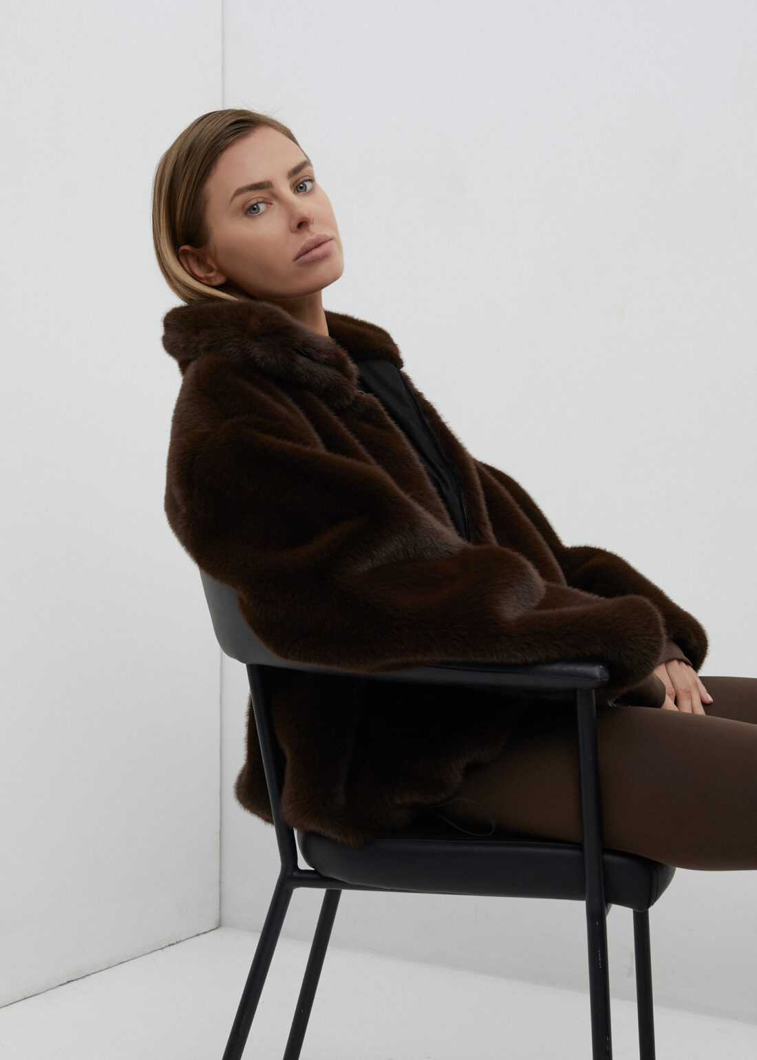 Still fur coat  | unlabel