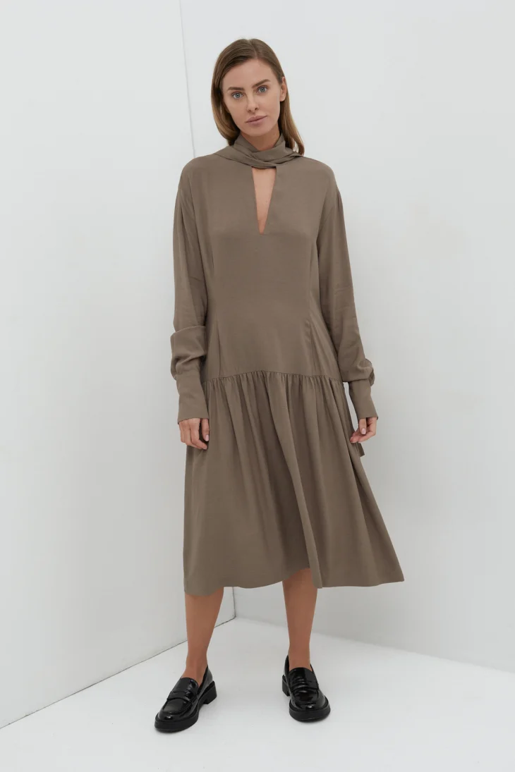 bjarki long sleeve dress  | unlabel