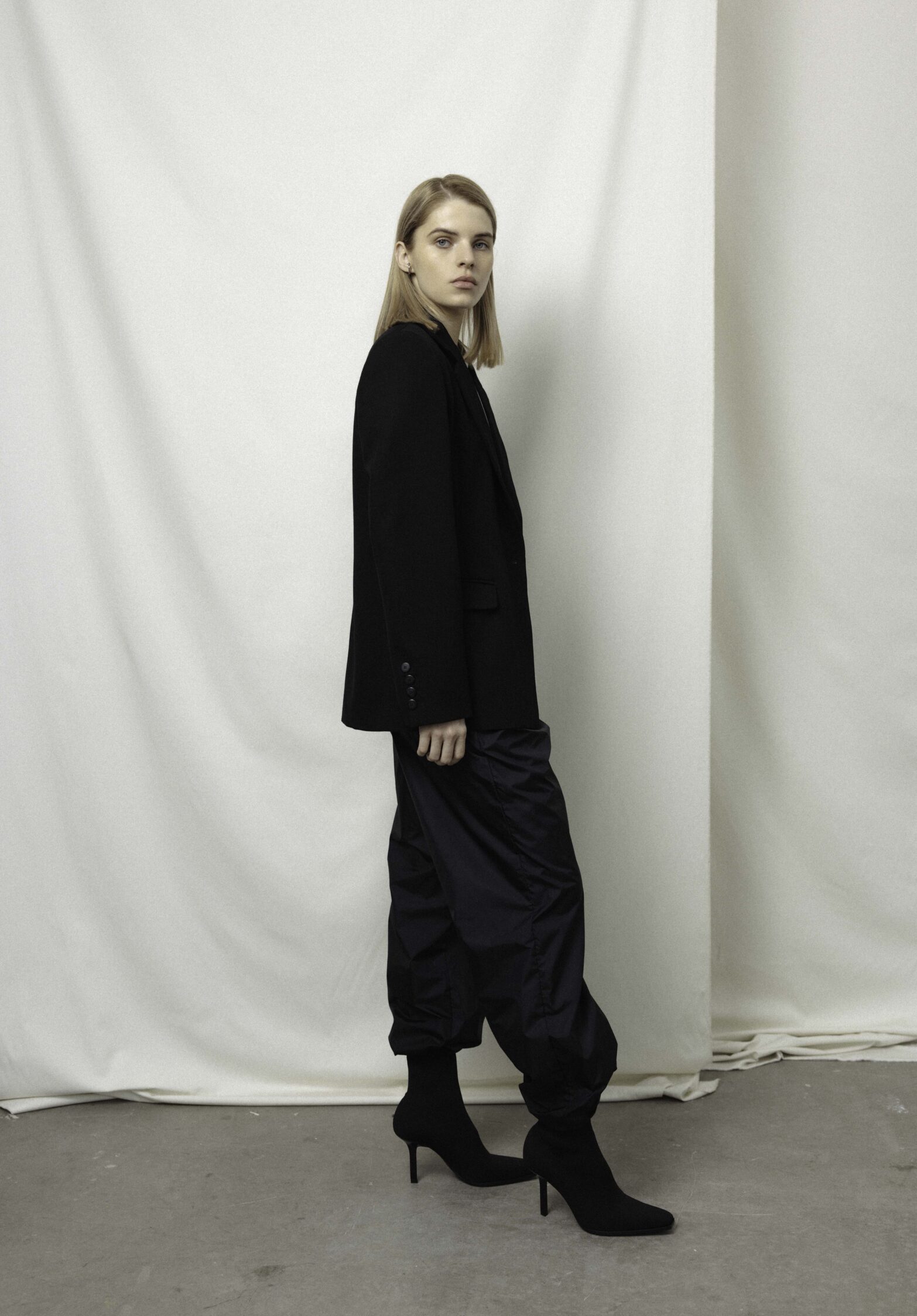 flood casual pants  | unlabel