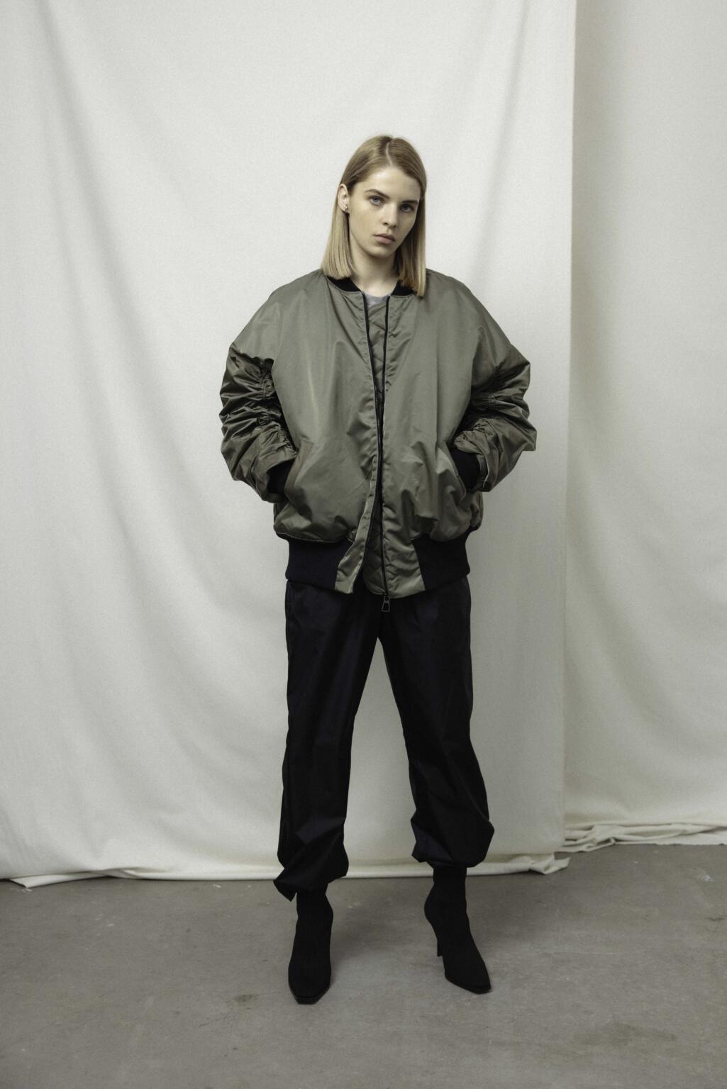 miu bomber jacket  | unlabel