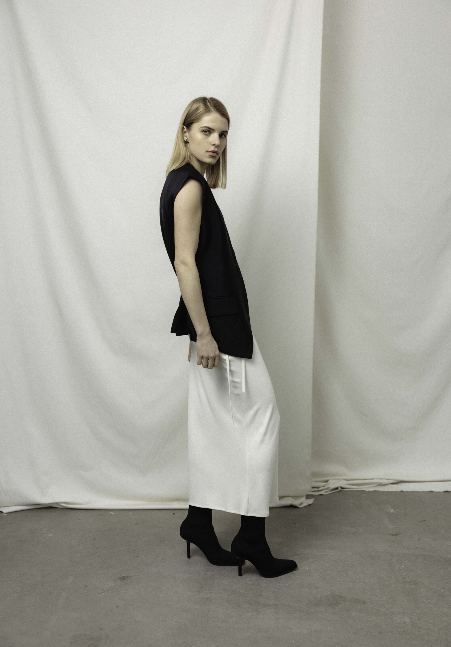 sula slip skirt  | unlabel