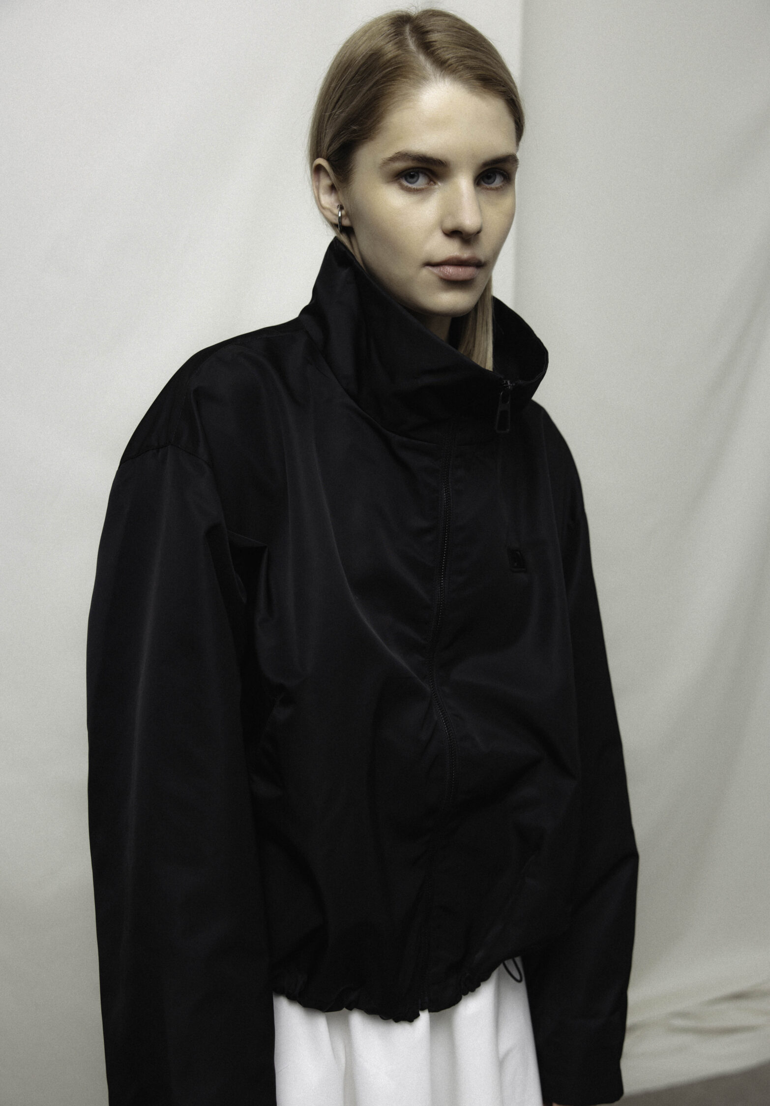 gildi light jacket with zipper  | unlabel