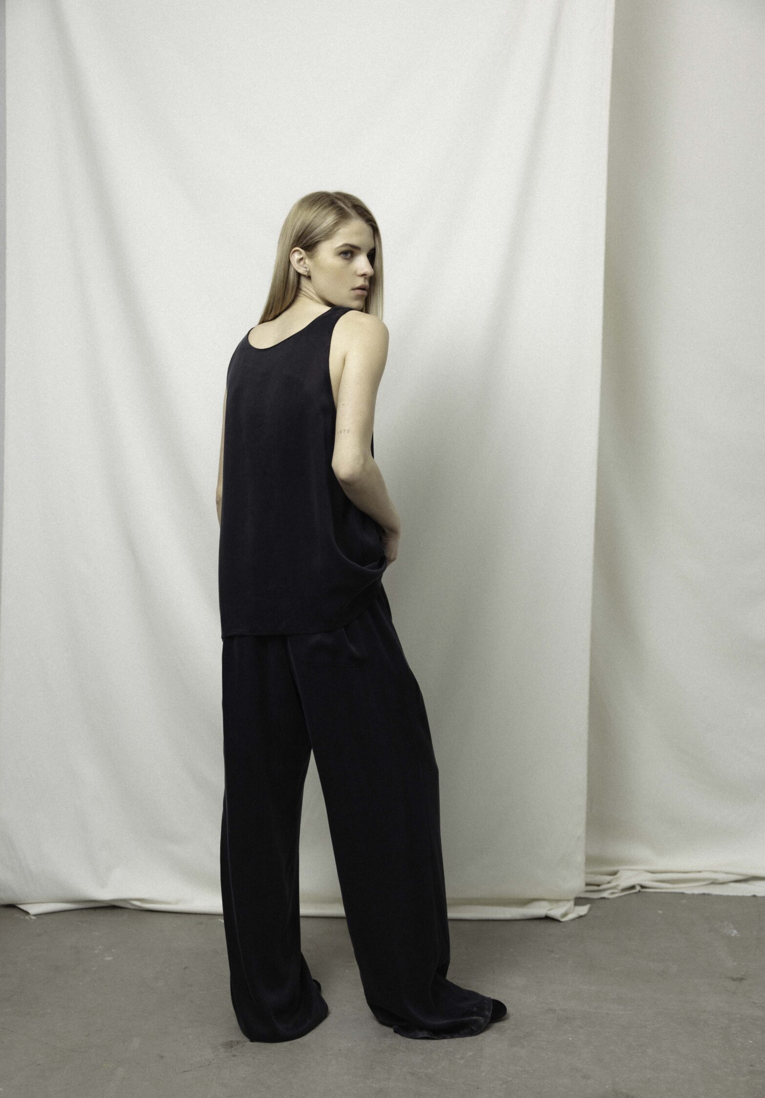 narva pants  | unlabel