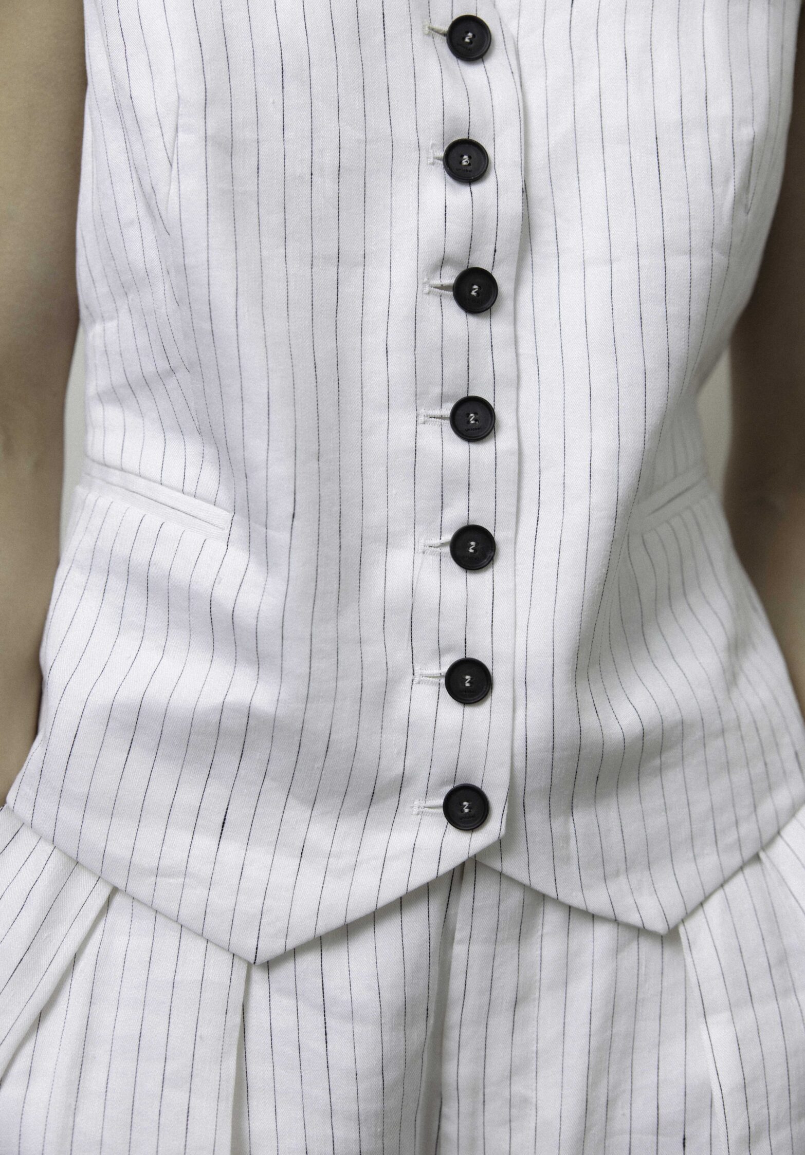 tana waistcoat  | unlabel