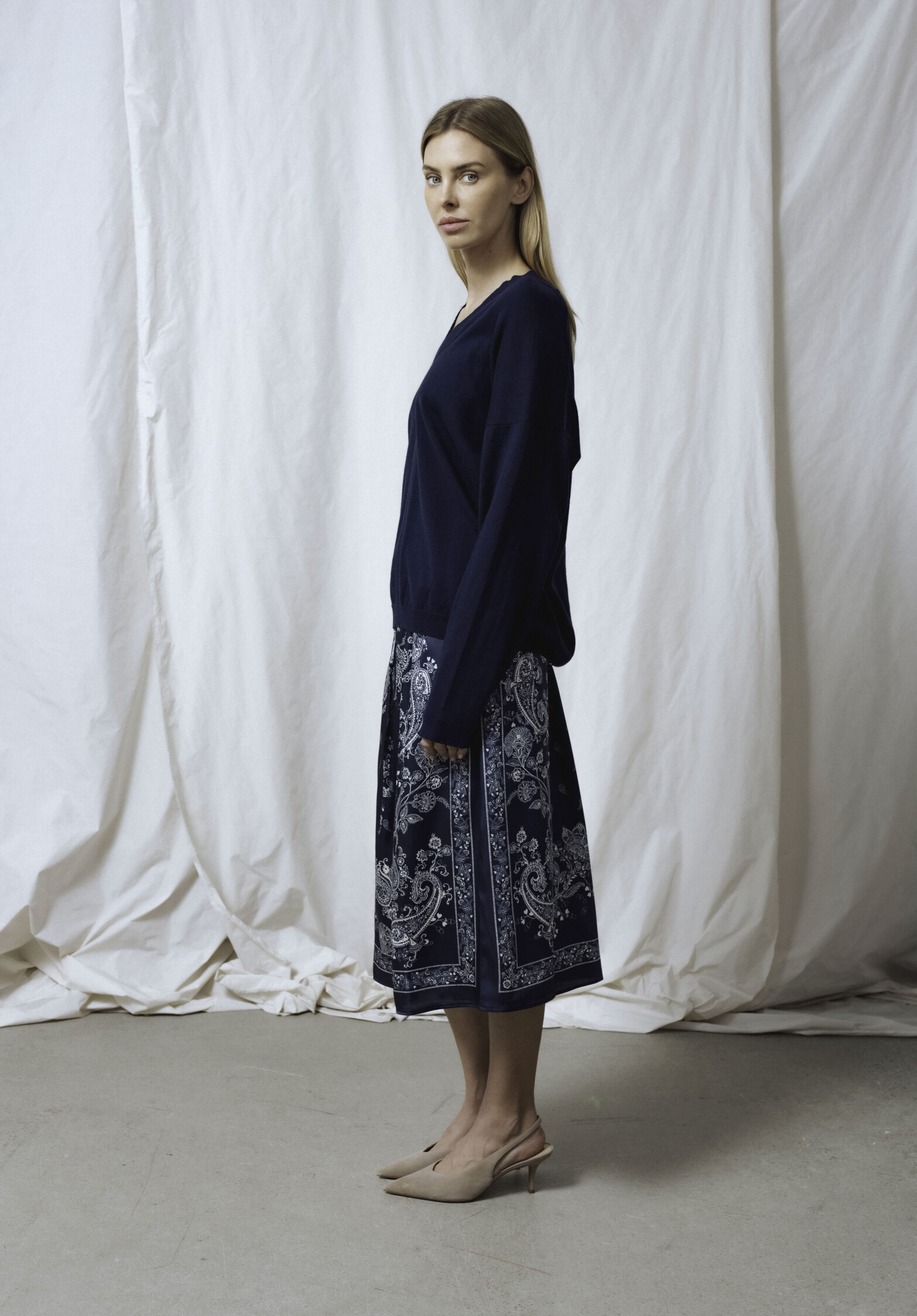 Loing skirt  | unlabel
