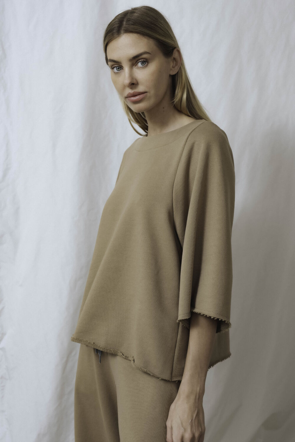Mokau sweattop  | unlabel