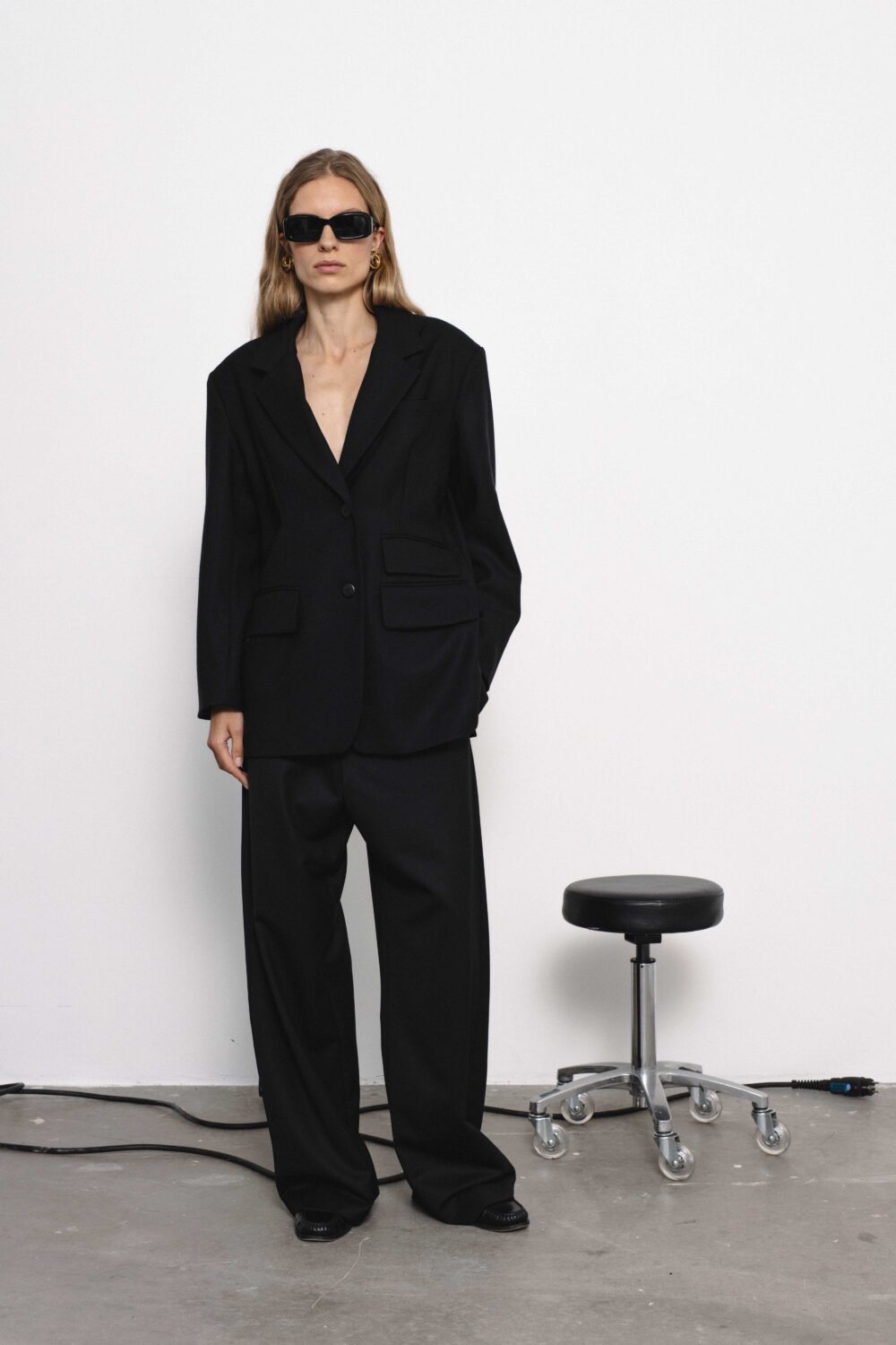 Women's clothing fashion. Ava blazer from unlabel f/w 25'26 collection. Minimalist style, modern design, premium quality womenswear. Made in Lithuania.