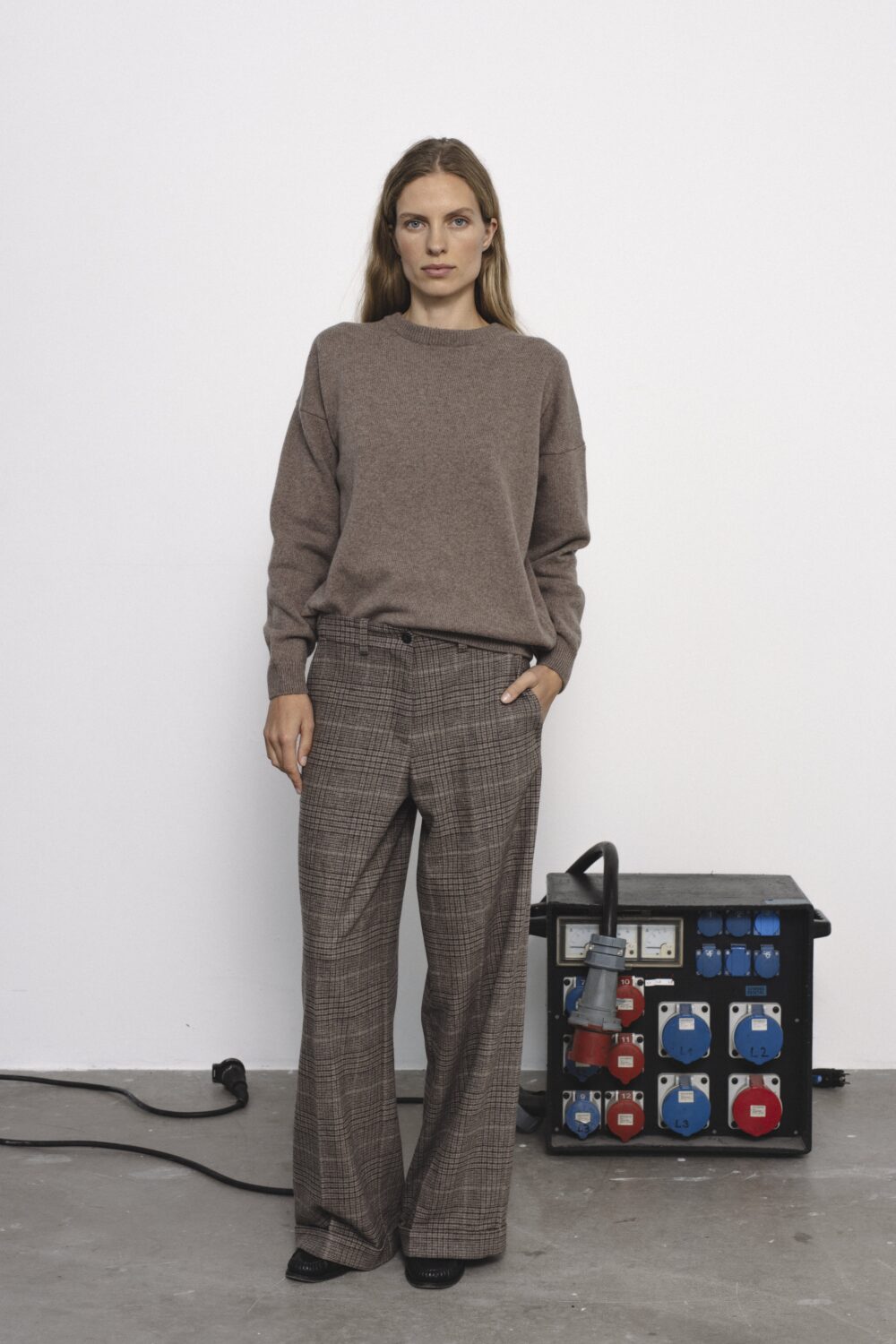 Women's clothing fashion. Hana2 sweater min from unlabel f/w 25'26 collection. Minimalist style, modern design, premium quality womenswear. Made in Lithuania.