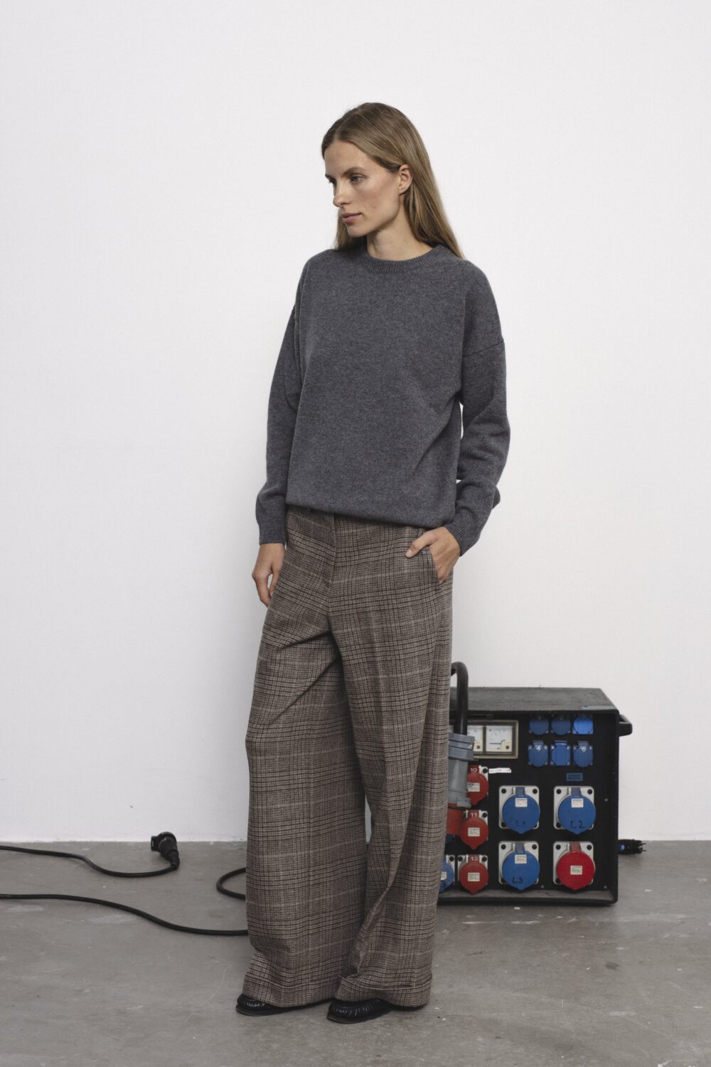 Women's clothing fashion. Hana3 sweater min from unlabel f/w 25'26 collection. Minimalist style, modern design, premium quality womenswear. Made in Lithuania.