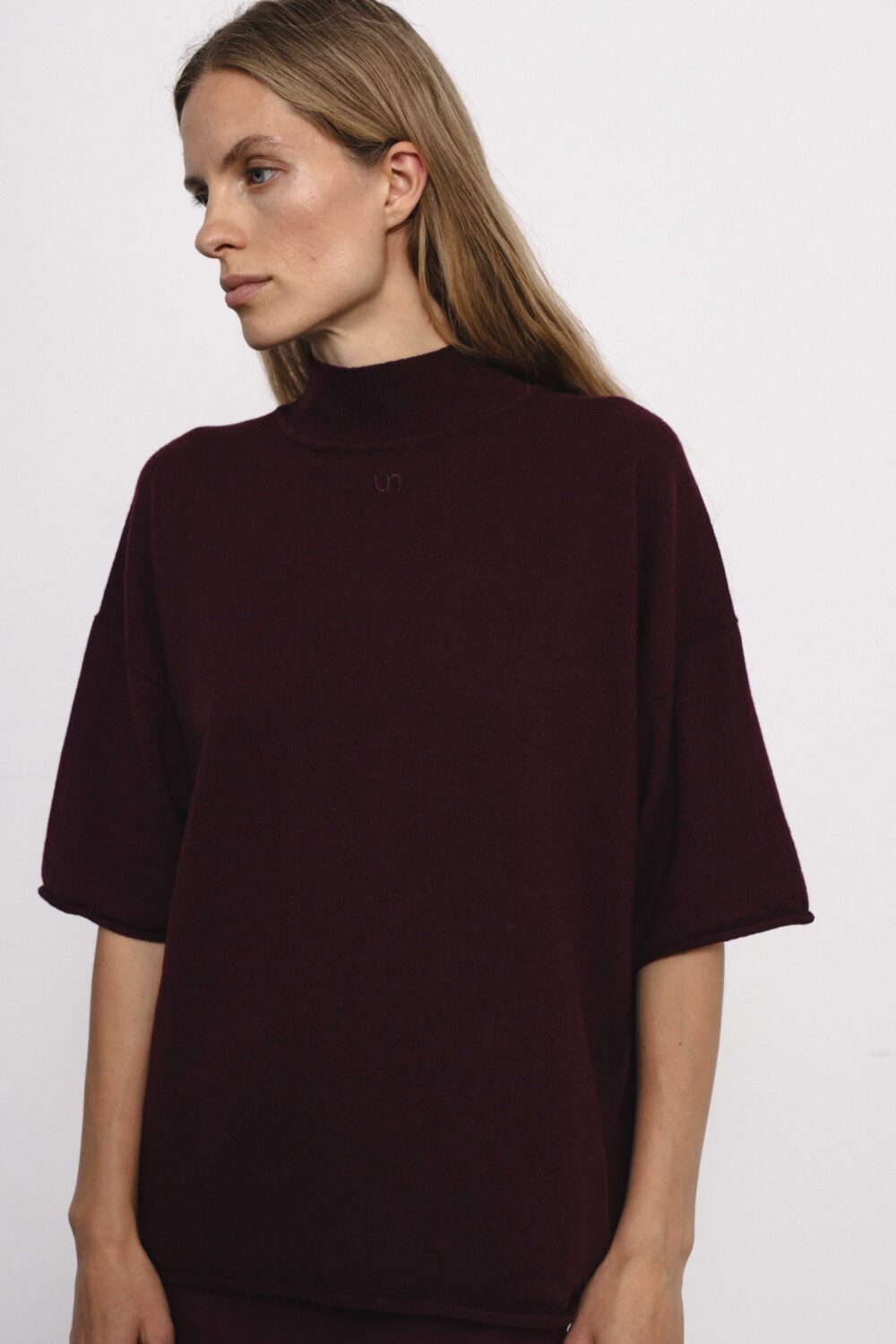 Women's clothing fashion. Hayes2 top from unlabel f/w 25'26 collection. Minimalist style, modern design, premium quality womenswear. Made in Lithuania.