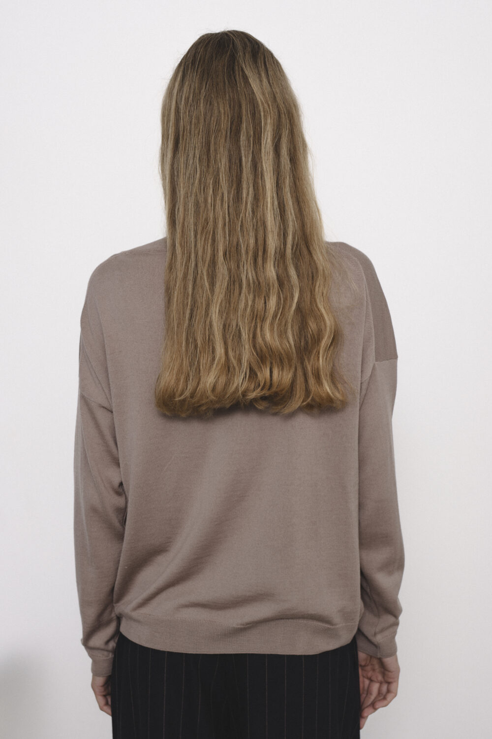 Women's clothing fashion. Sarah1 sweater from unlabel f/w 25'26 collection. Minimalist style, modern design, premium quality womenswear. Made in Lithuania.