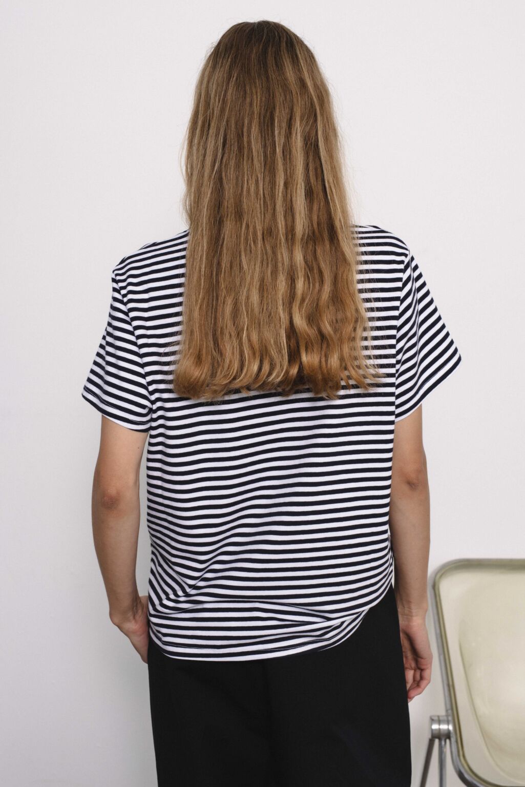 Women's clothing fashion. rhode4 t shirt on se voi a Paris from unlabel f/w 25'26 collection. Minimalist style, modern design, premium quality womenswear. Made in Lithuania.