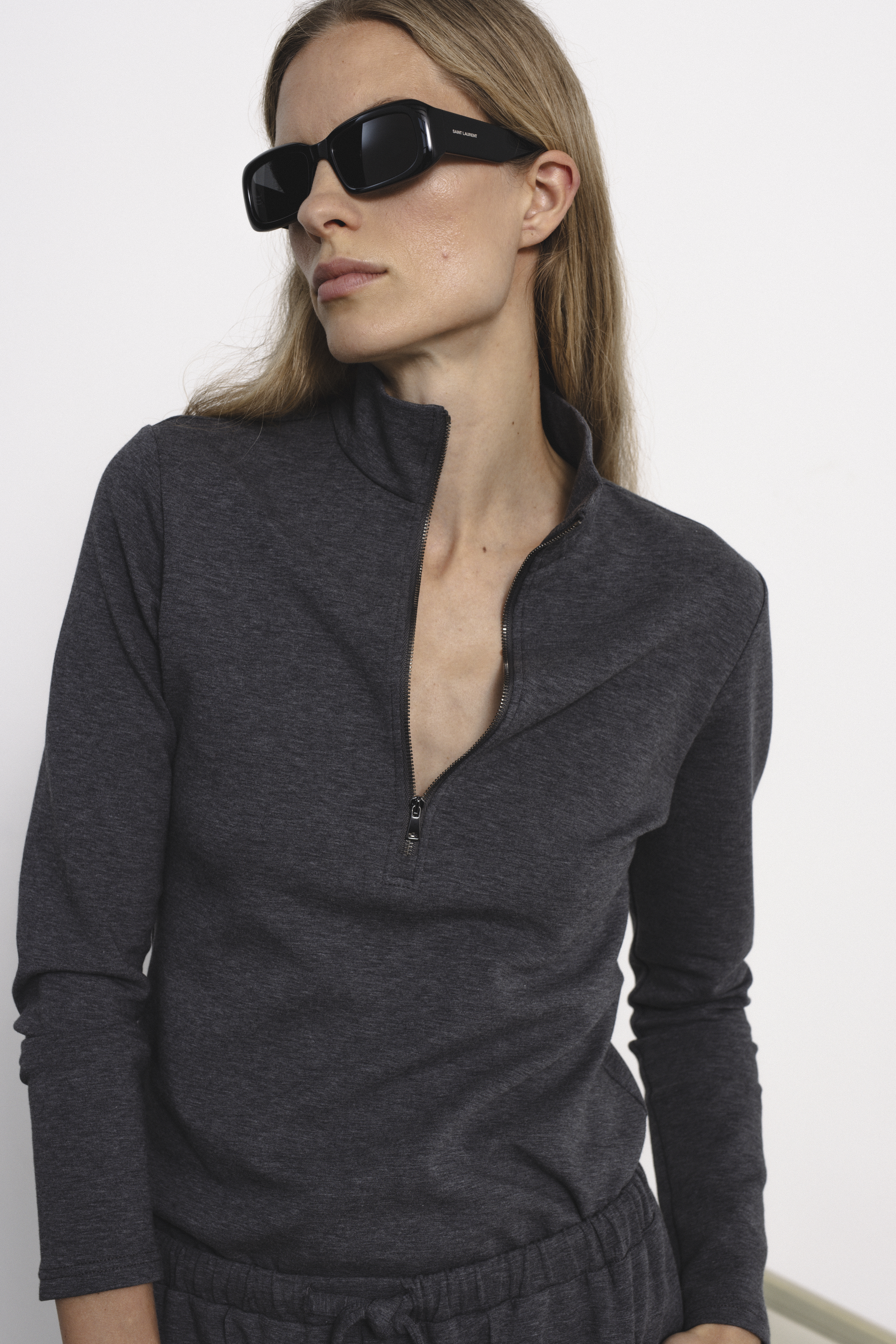 Demi zip top | unlabel Women's clothing fashion. Demi zip top from unlabel f/w 25'26 collection. Minimalist style, modern design, premium quality womenswear. Made in Lithuania.