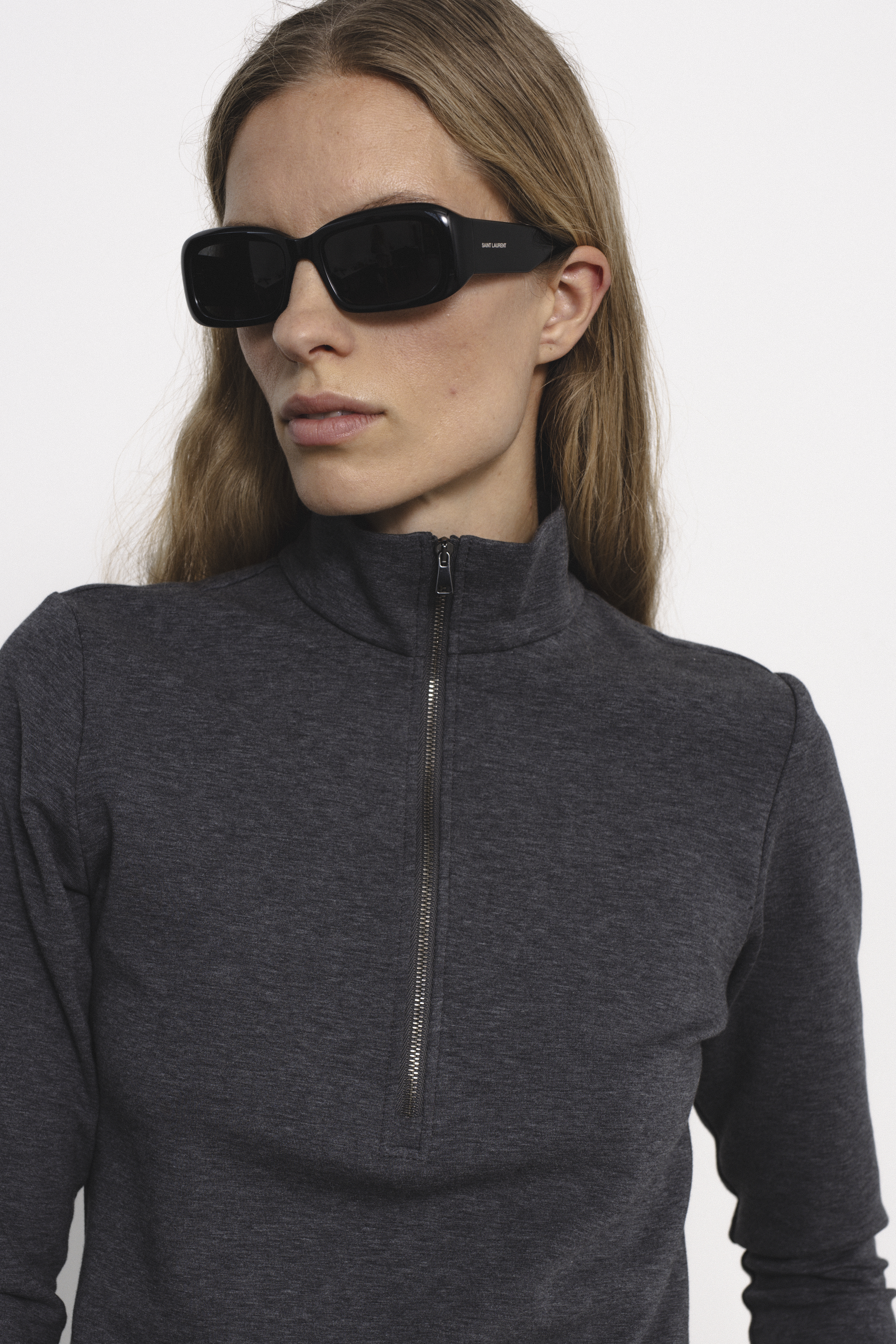 Demi zip top | unlabel Women's clothing fashion. Demi zip top from unlabel f/w 25'26 collection. Minimalist style, modern design, premium quality womenswear. Made in Lithuania.