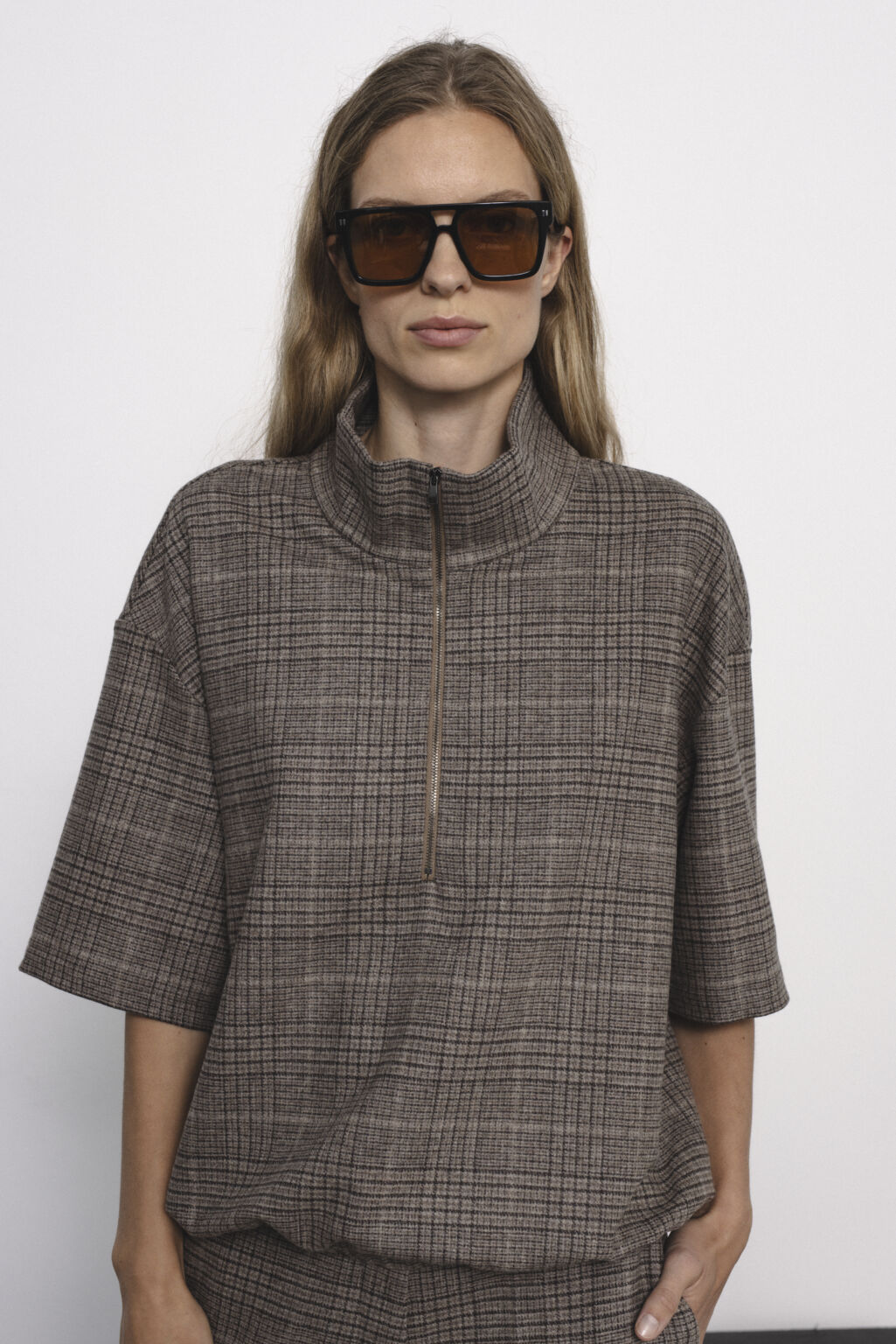 Women's clothing fashion. Lia top from unlabel f/w 25'26 collection. Minimalist style, modern design, premium quality womenswear. Made in Lithuania.