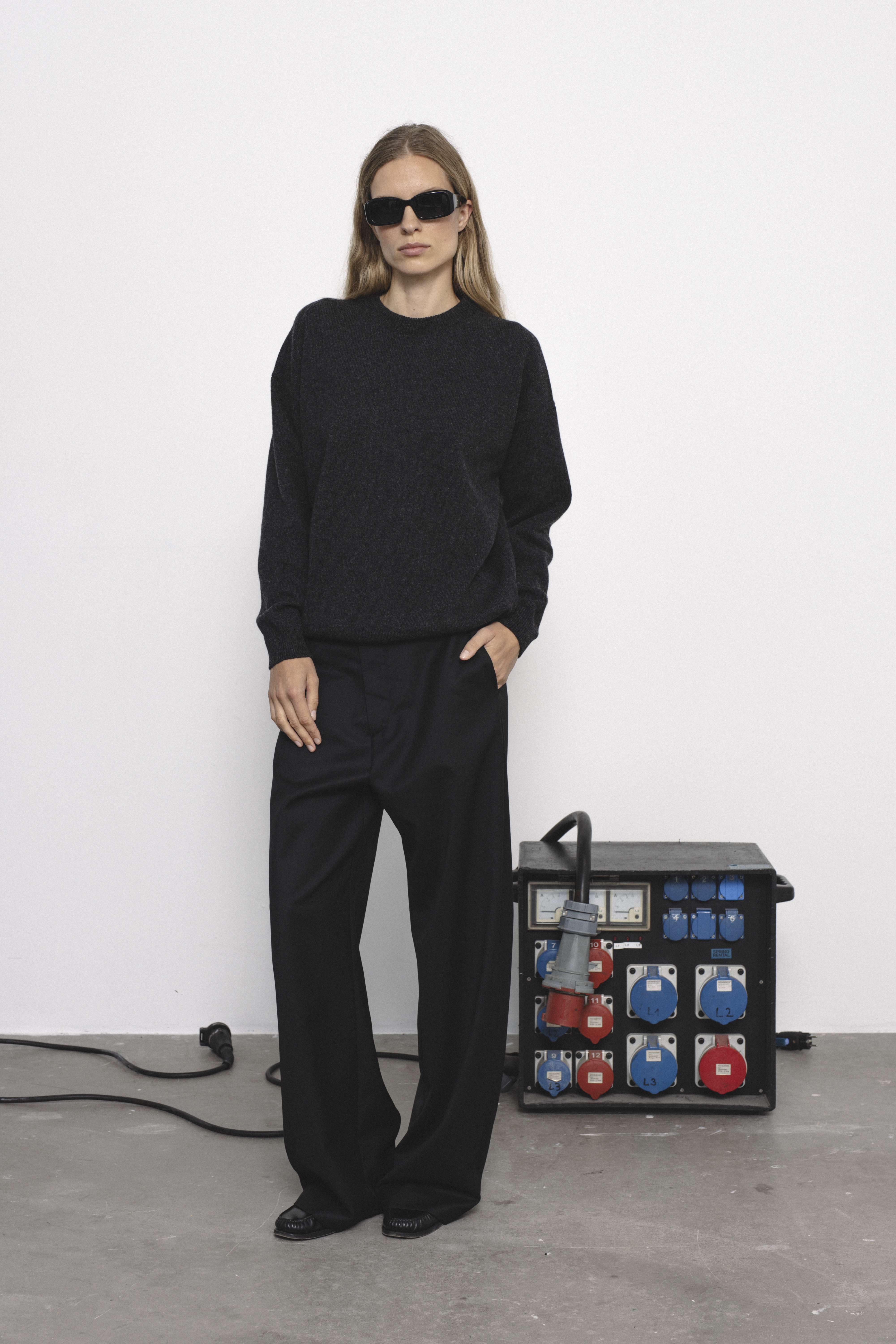 Zoe pants | unlabel Women's clothing fashion. Zoe pants from unlabel f/w 25'26 collection. Minimalist style, modern design, premium quality womenswear. Made in Lithuania.