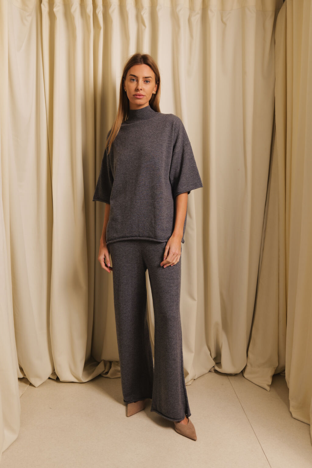 Women's clothing fashion. Daisy4 pants from unlabel f/w 25'26 collection. Minimalist style, modern design, premium quality womenswear. Made in Lithuania.