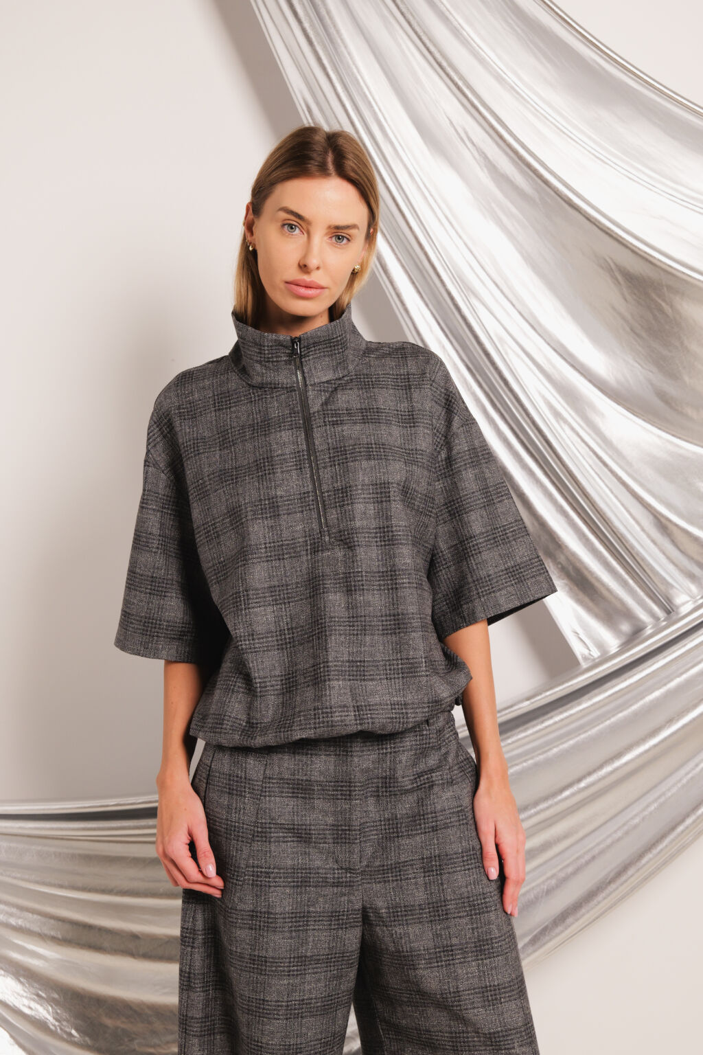 Women's clothing fashion. Lia1 top from unlabel f/w 25'26 collection. Minimalist style, modern design, premium quality womenswear. Made in Lithuania.
