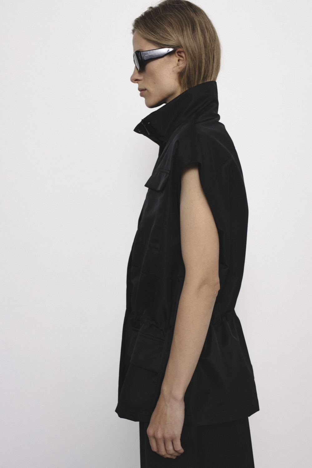 Women's clothing fashion. Myla utilityvest from unlabel f/w 25'26 collection. Minimalist style, modern design, premium quality womenswear. Made in Lithuania.