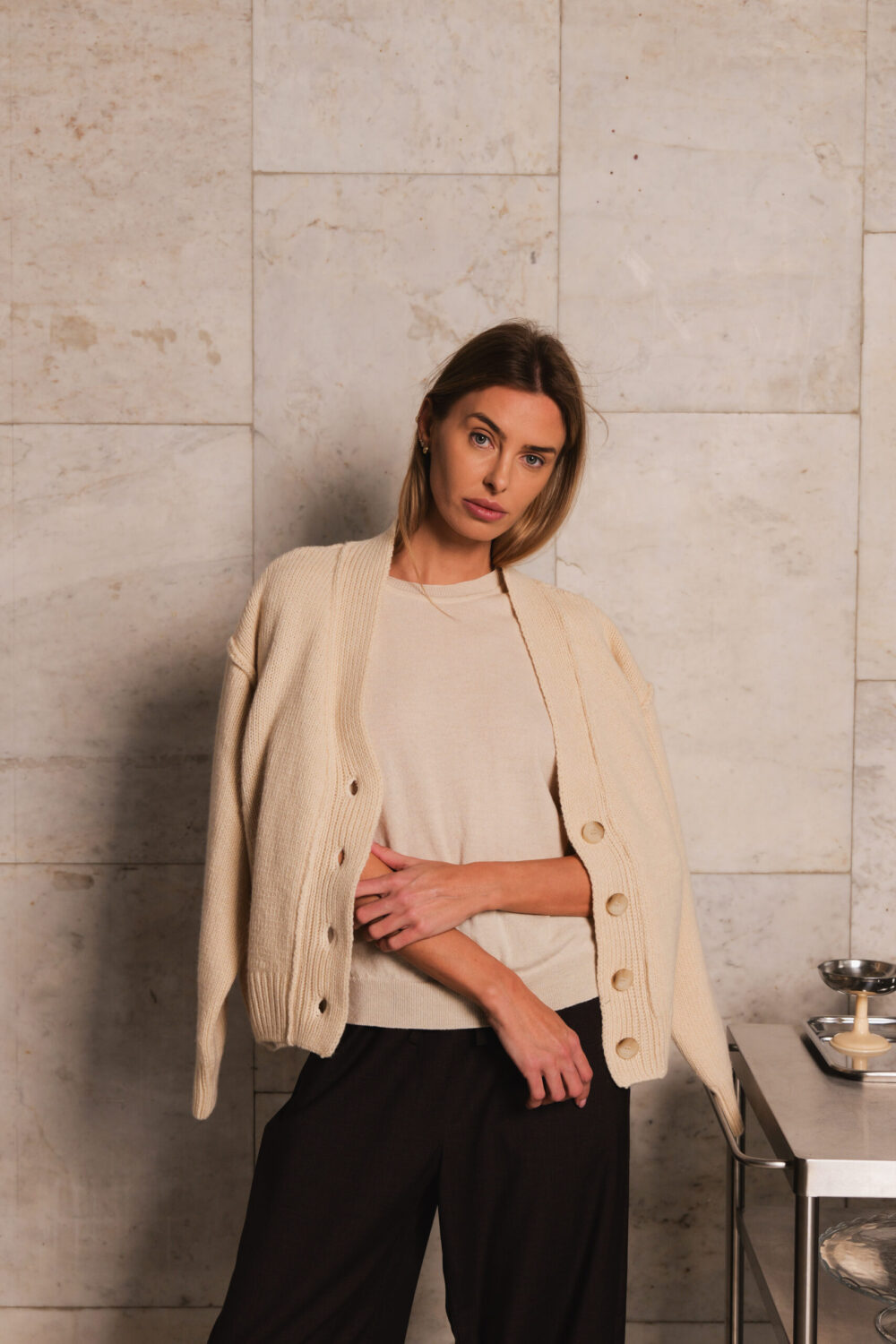 Women's clothing fashion. Ren cardigan from unlabel f/w 25'26 collection. Minimalist style, modern design, premium quality womenswear. Made in Lithuania.