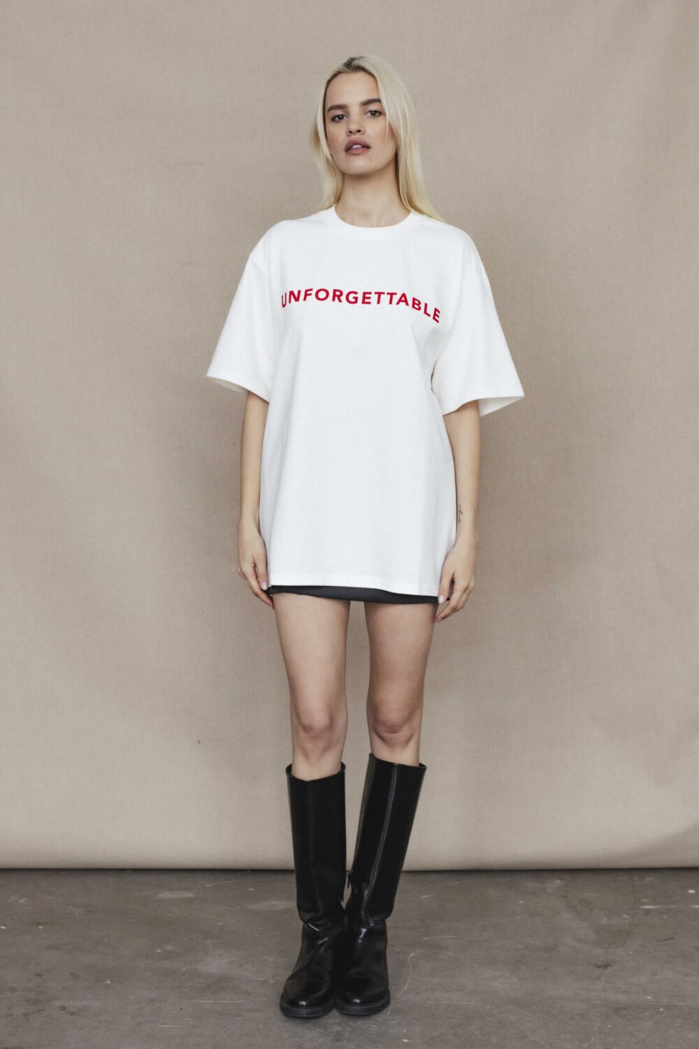 Code A t-shirt “unforgettable”