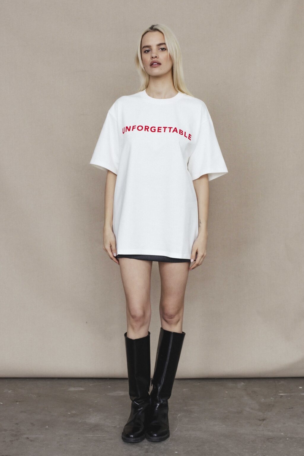 Code A t-shirt “unforgettable”