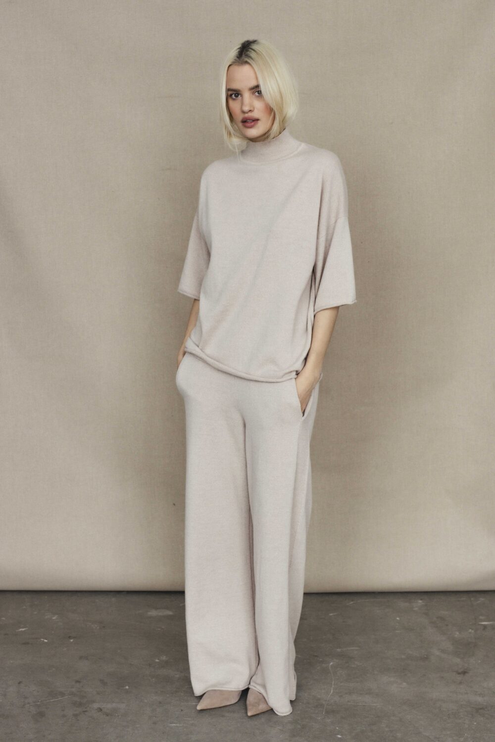 Women's clothing fashion. Daisy pants from unlabel f/w 25'26 collection. Minimalist style, modern design, premium quality womenswear. Made in Lithuania.