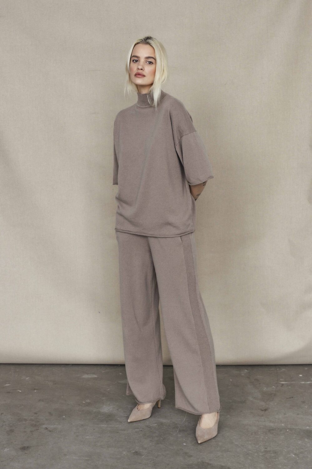 Women's clothing fashion. Daisy1 pants from unlabel f/w 25'26 collection. Minimalist style, modern design, premium quality womenswear. Made in Lithuania.
